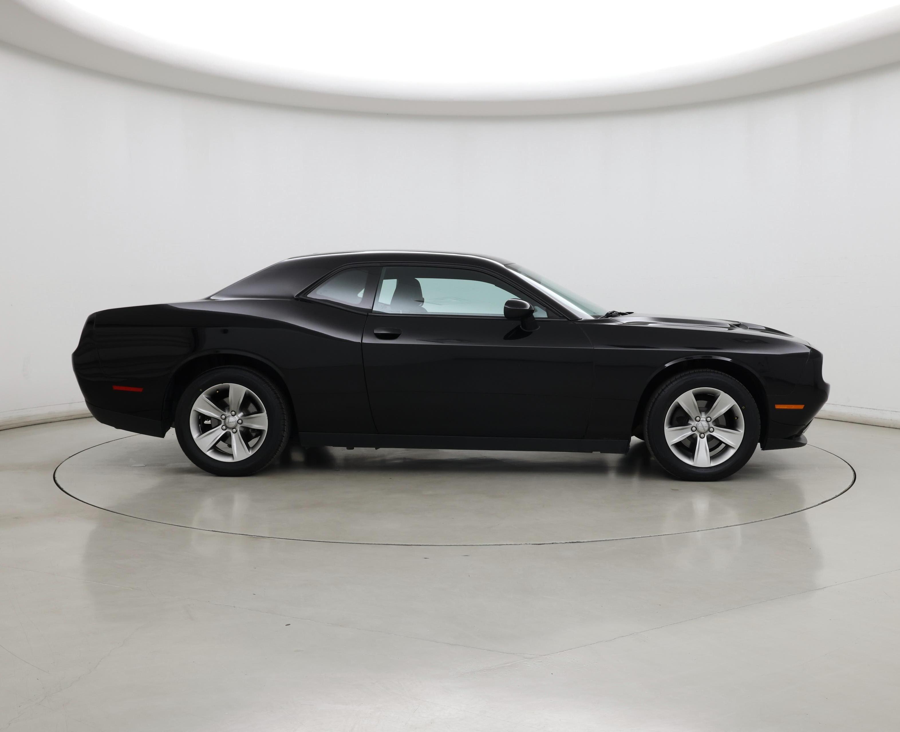 Thumbnail: 2016 Dodge Challenger - 7
