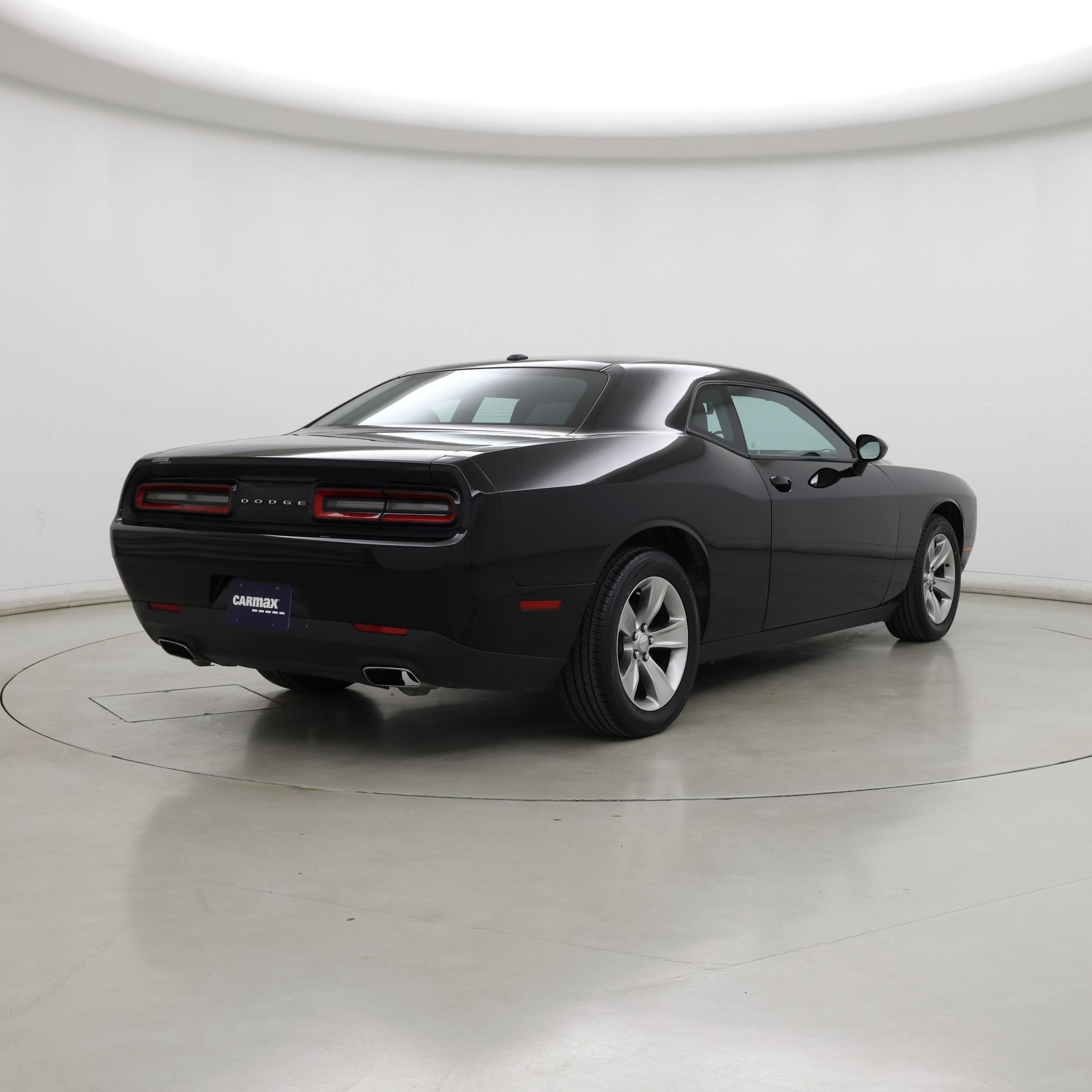 Thumbnail: 2016 Dodge Challenger - 8