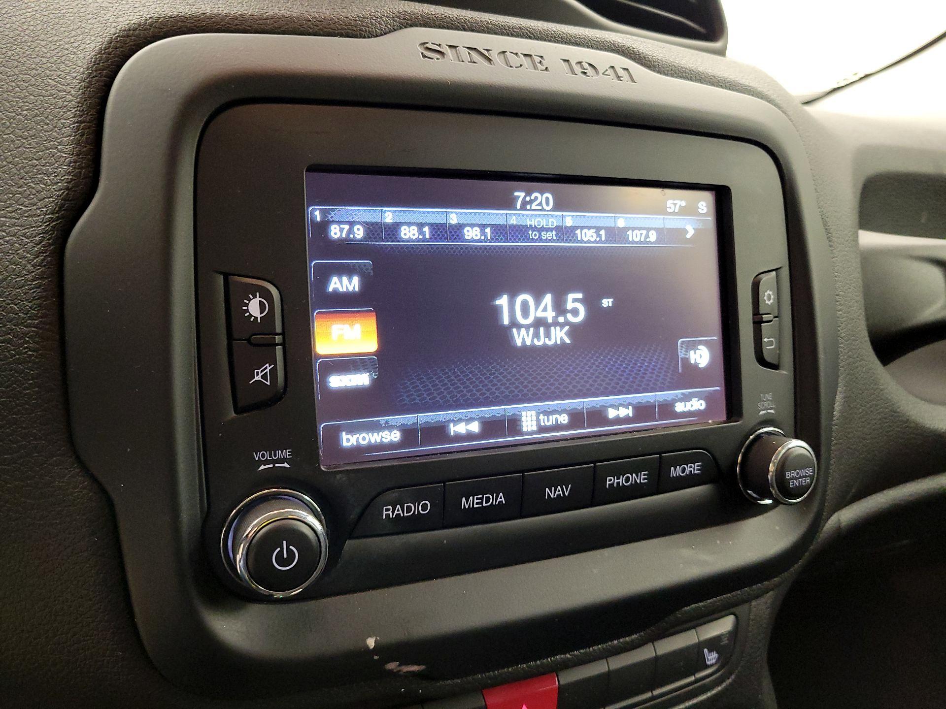 Thumbnail: 2016 Jeep Renegade - 16