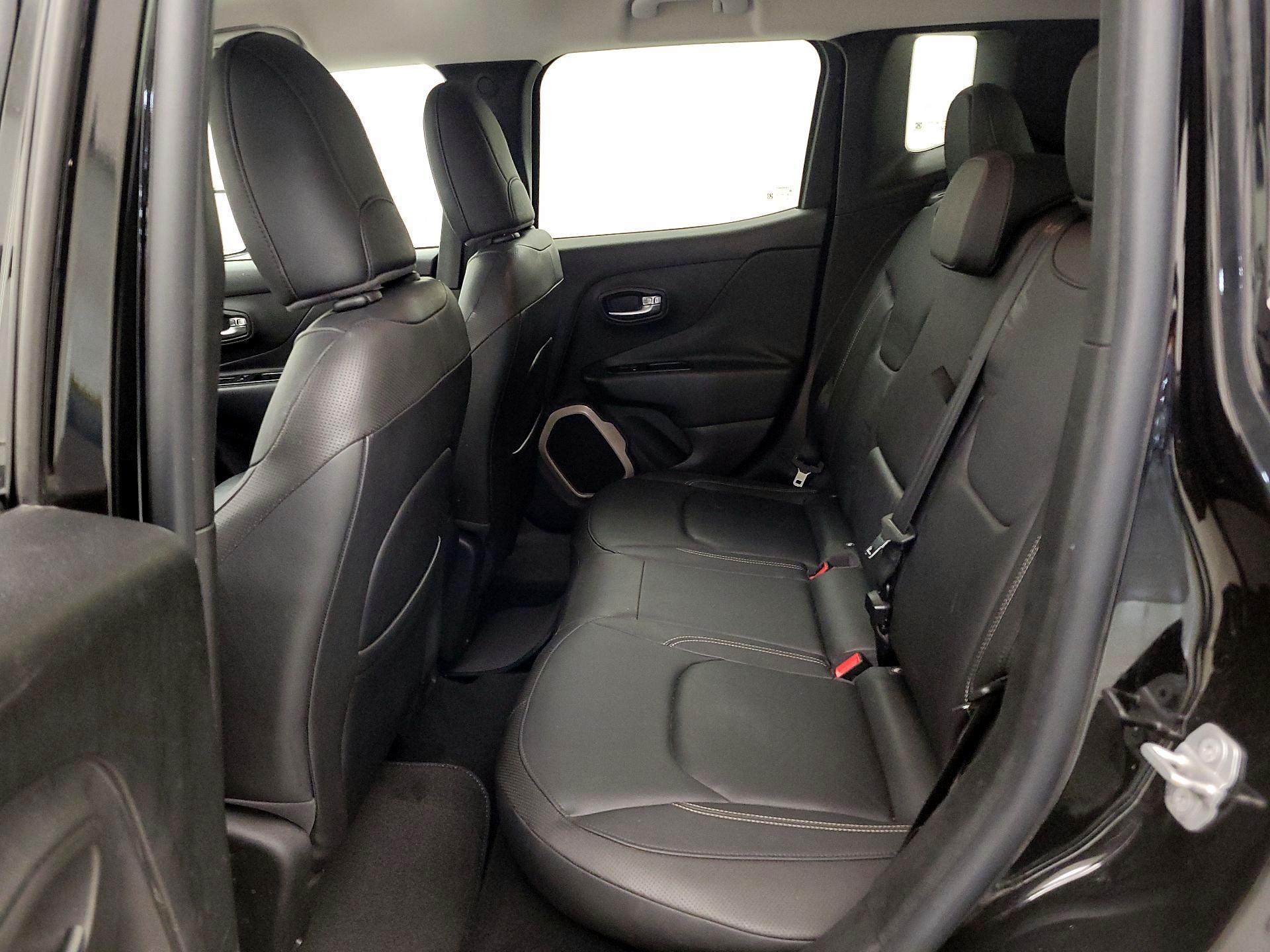 Thumbnail: 2016 Jeep Renegade - 20