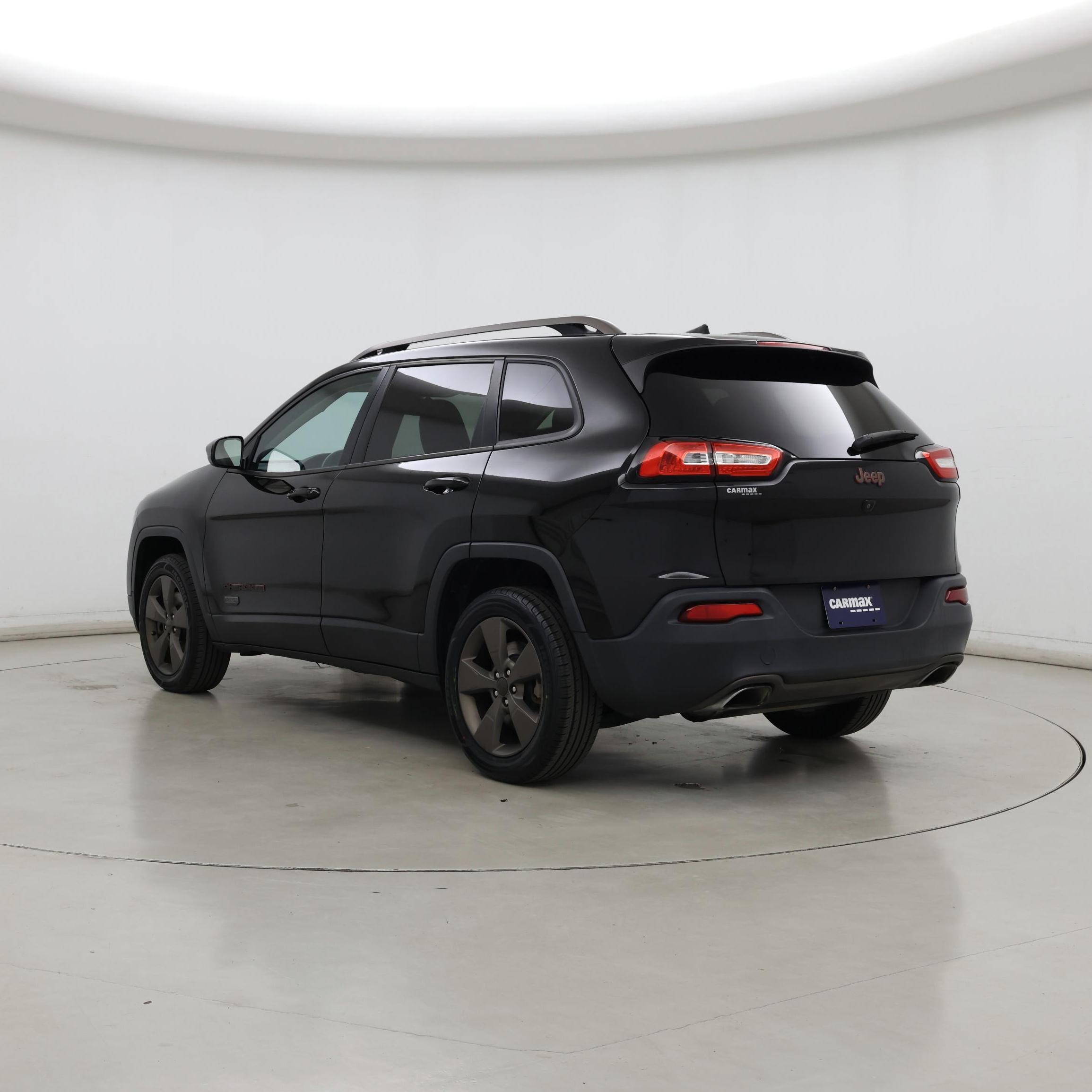Thumbnail: 2017 Jeep Cherokee - 2