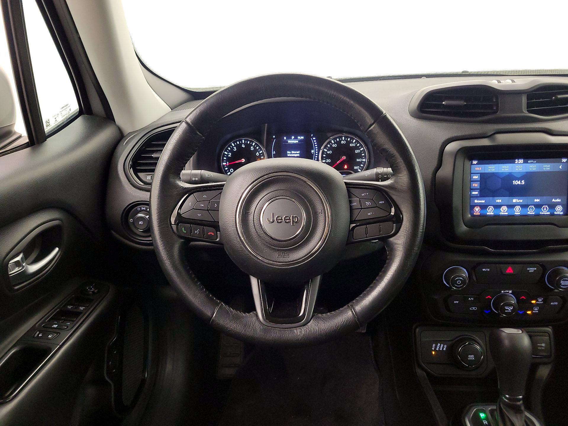 Thumbnail: 2018 Jeep Renegade - 10