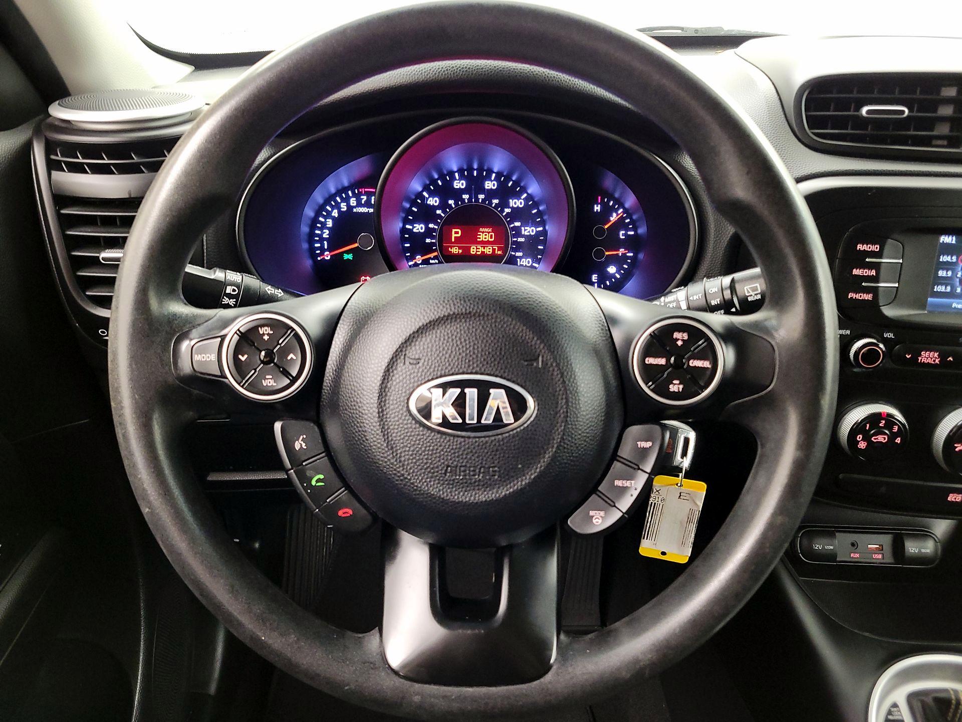 Thumbnail: 2016 Kia Soul - 10