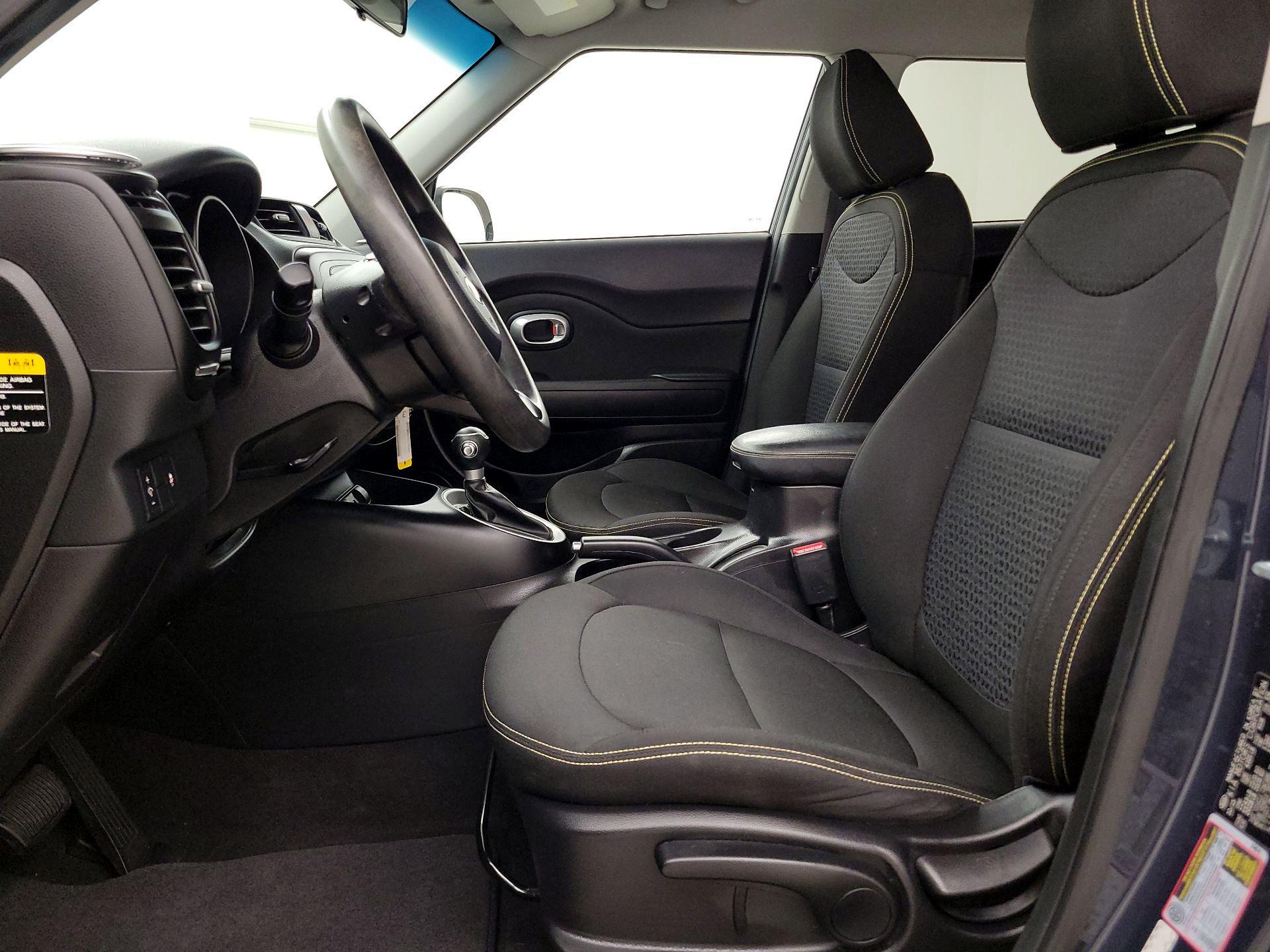 Thumbnail: 2016 Kia Soul - 11