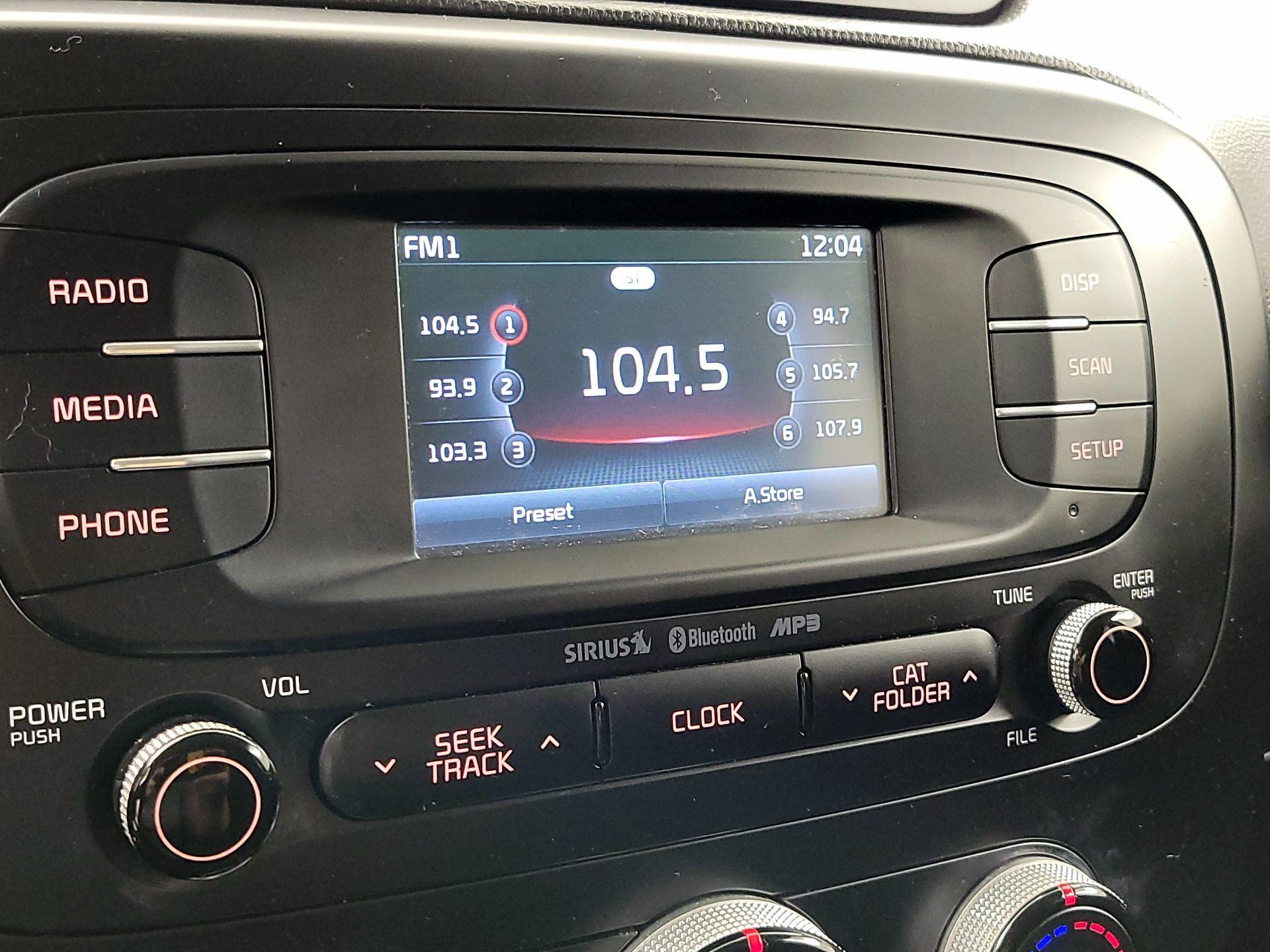 Thumbnail: 2016 Kia Soul - 15