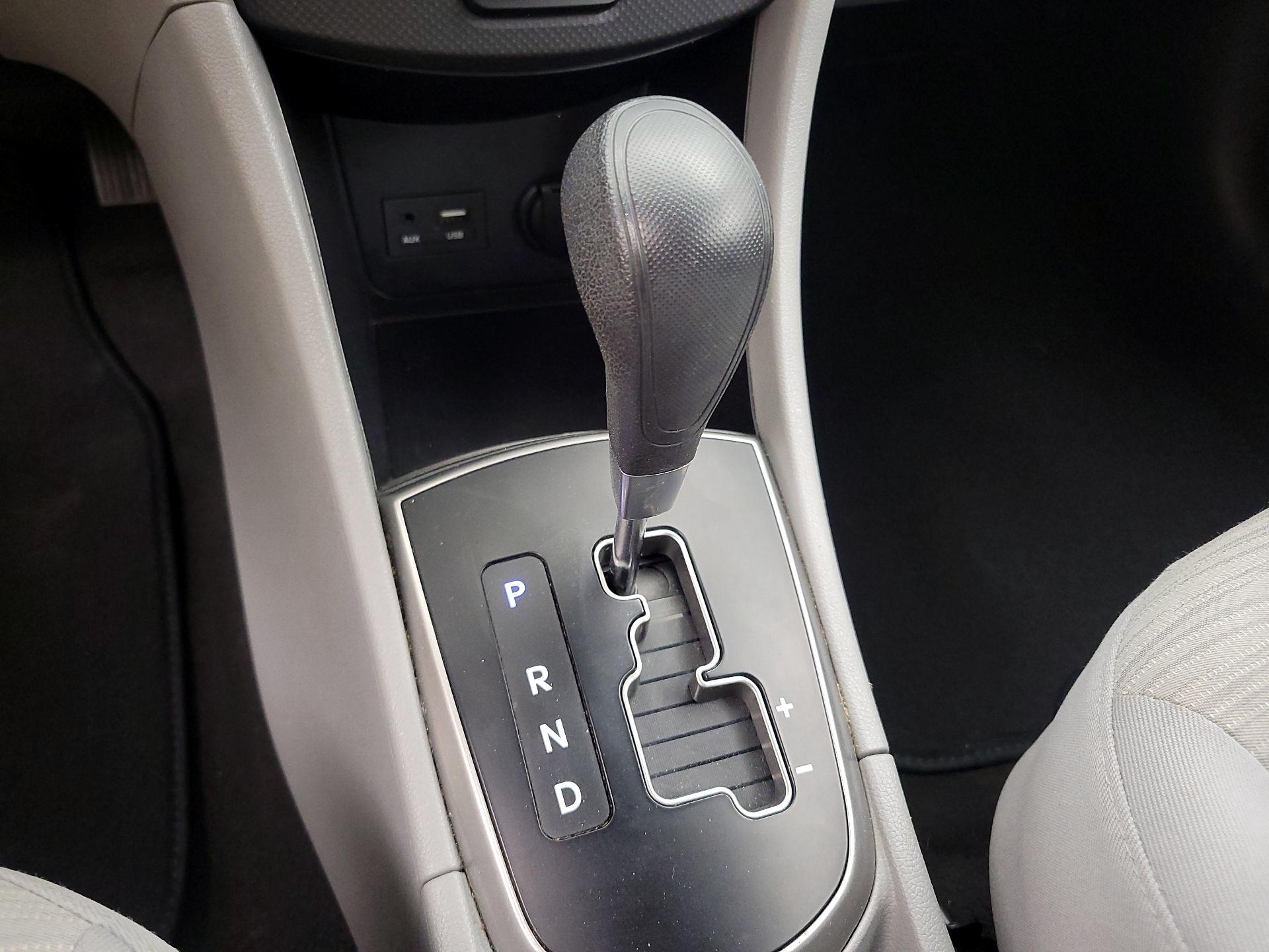 Thumbnail: 2017 Hyundai Accent - 16