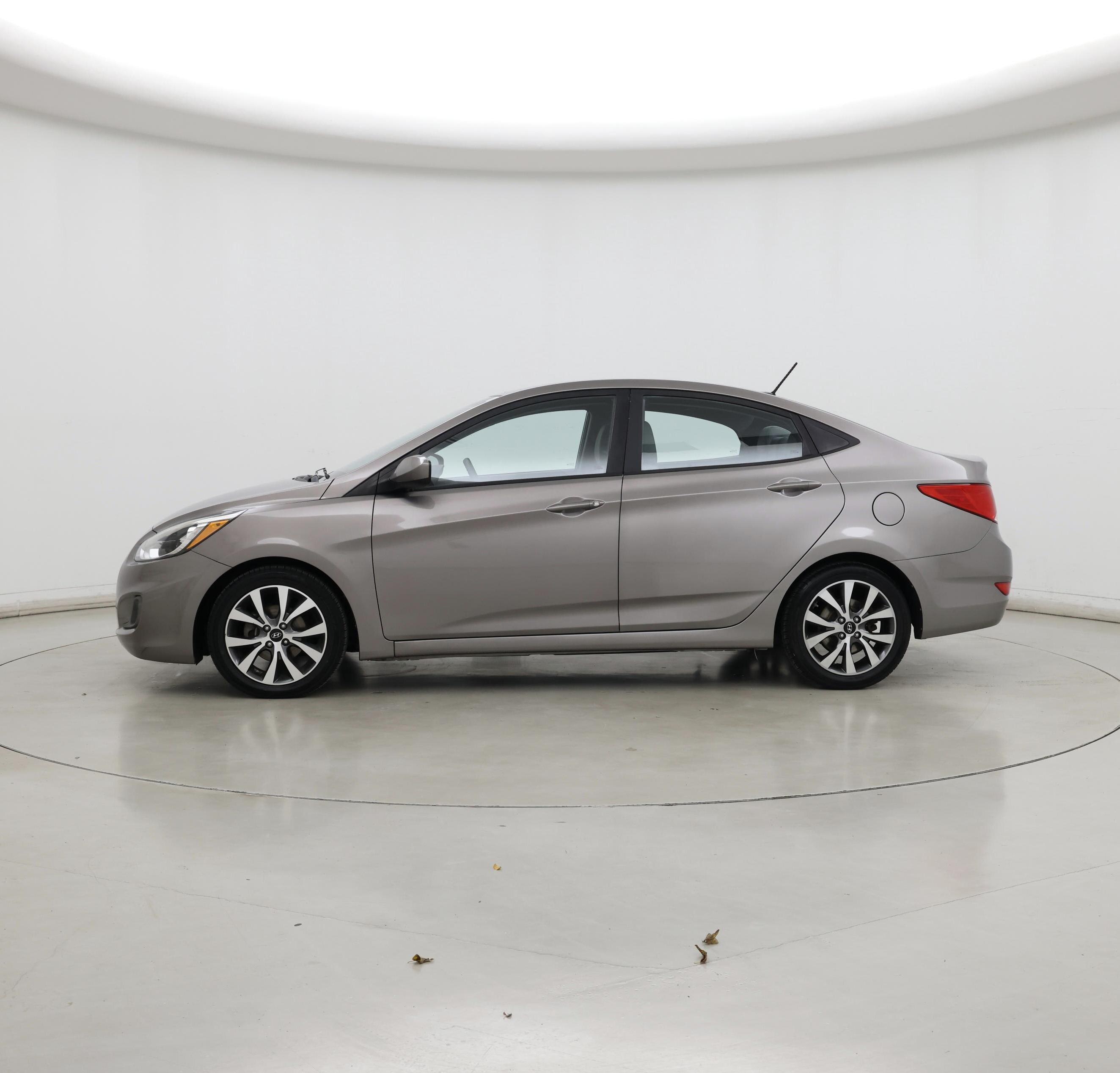 Thumbnail: 2017 Hyundai Accent - 3