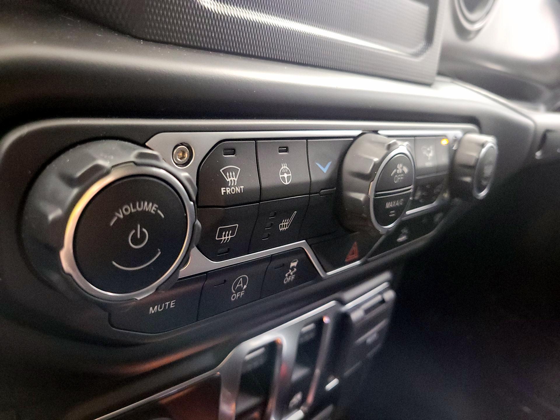 Thumbnail: 2023 Jeep Wrangler - 16