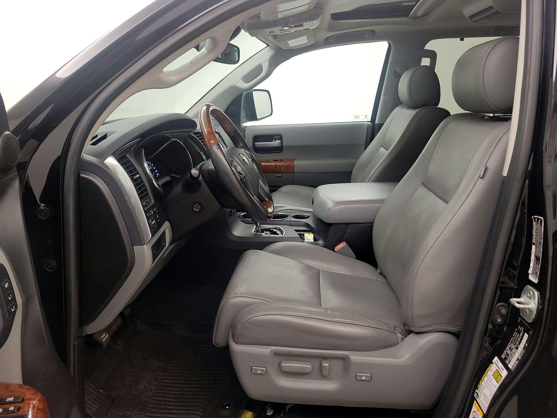 Thumbnail: 2020 Toyota Sequoia - 11