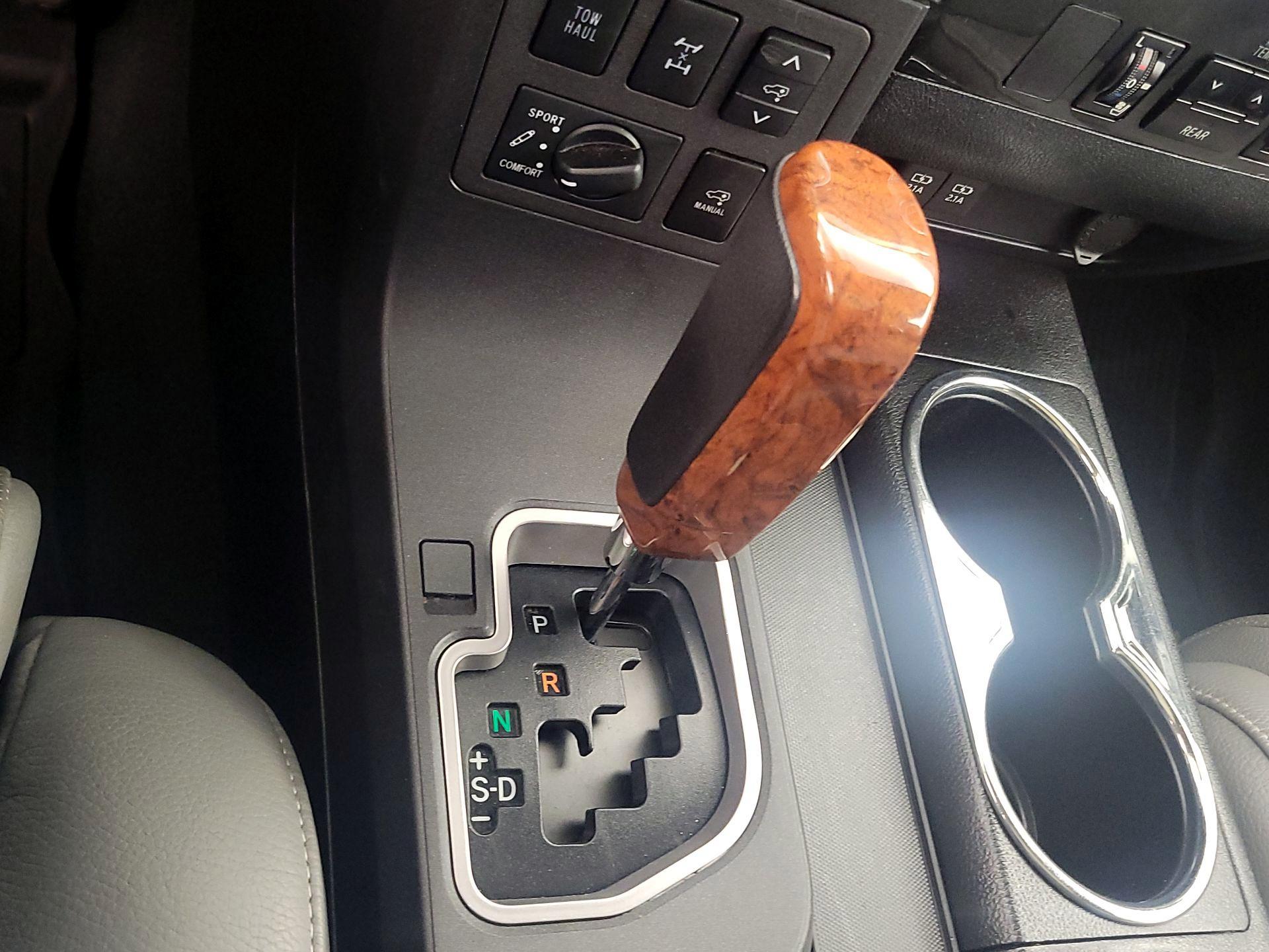 Thumbnail: 2020 Toyota Sequoia - 18