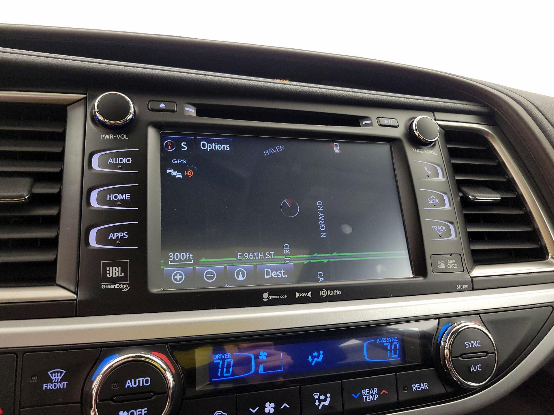 Thumbnail: 2017 Toyota Highlander - 14