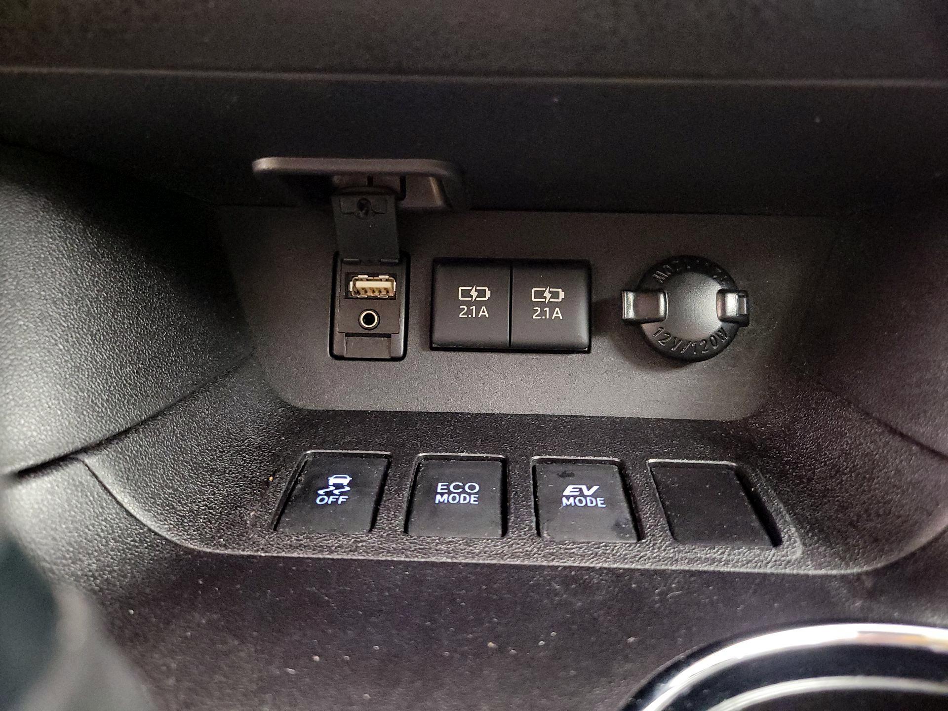 Thumbnail: 2017 Toyota Highlander - 19