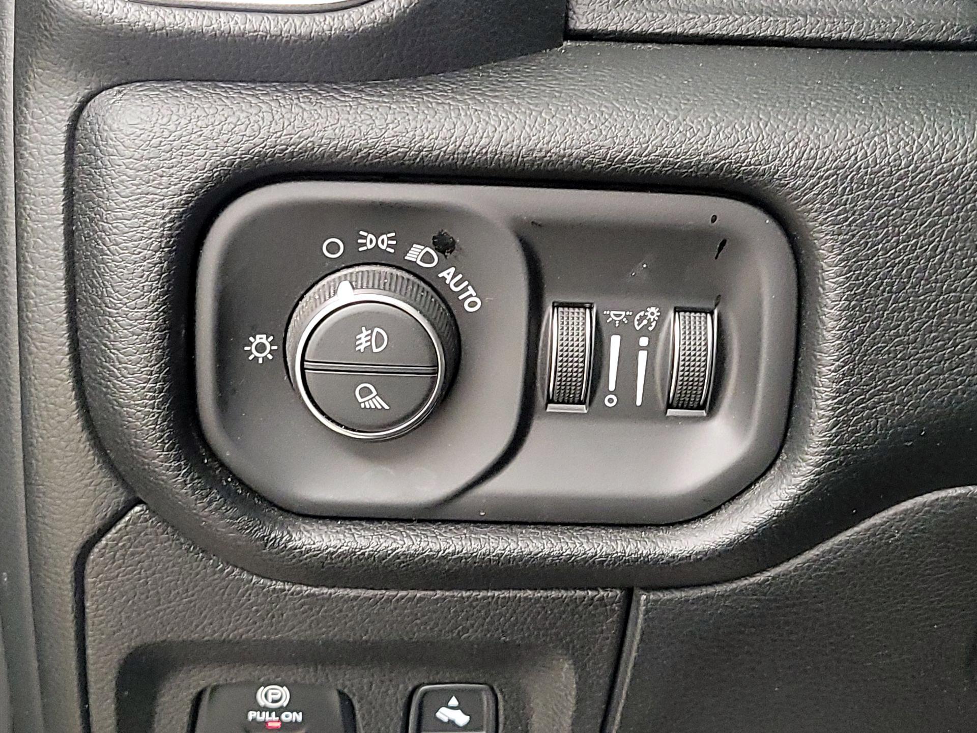 Thumbnail: 2021 RAM 1500 - 13