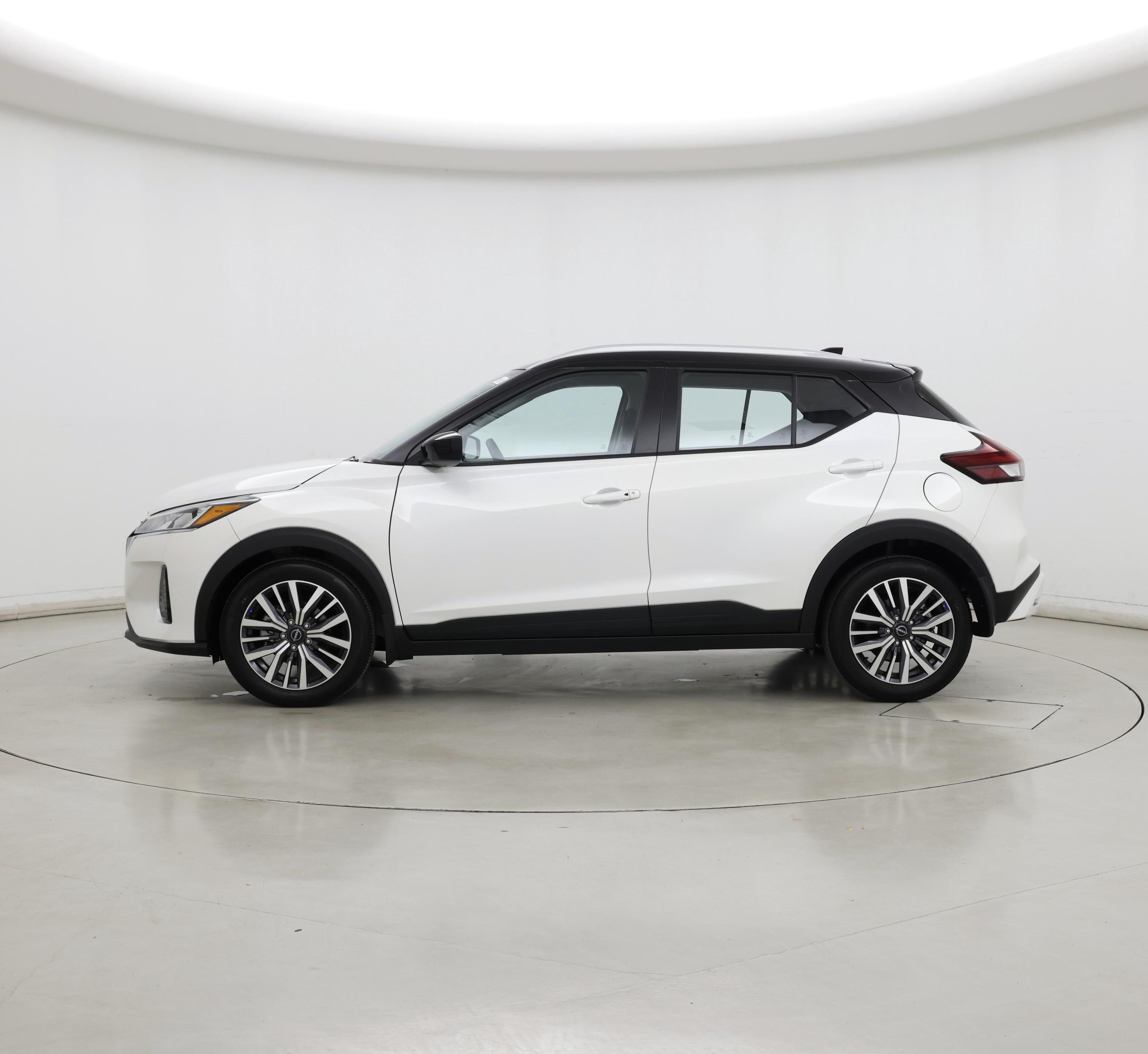 Thumbnail: 2024 Nissan Kicks - 3