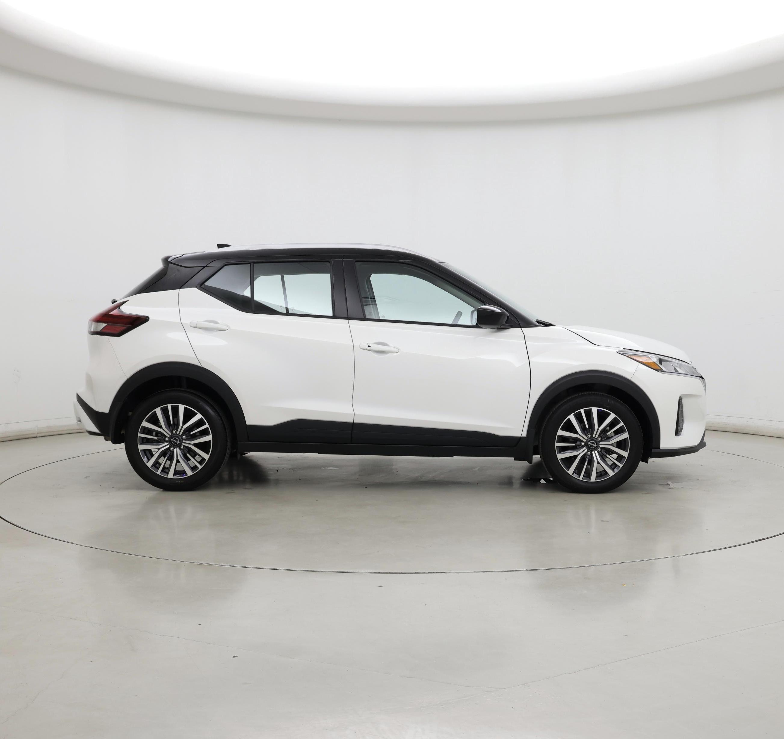 Thumbnail: 2024 Nissan Kicks - 7