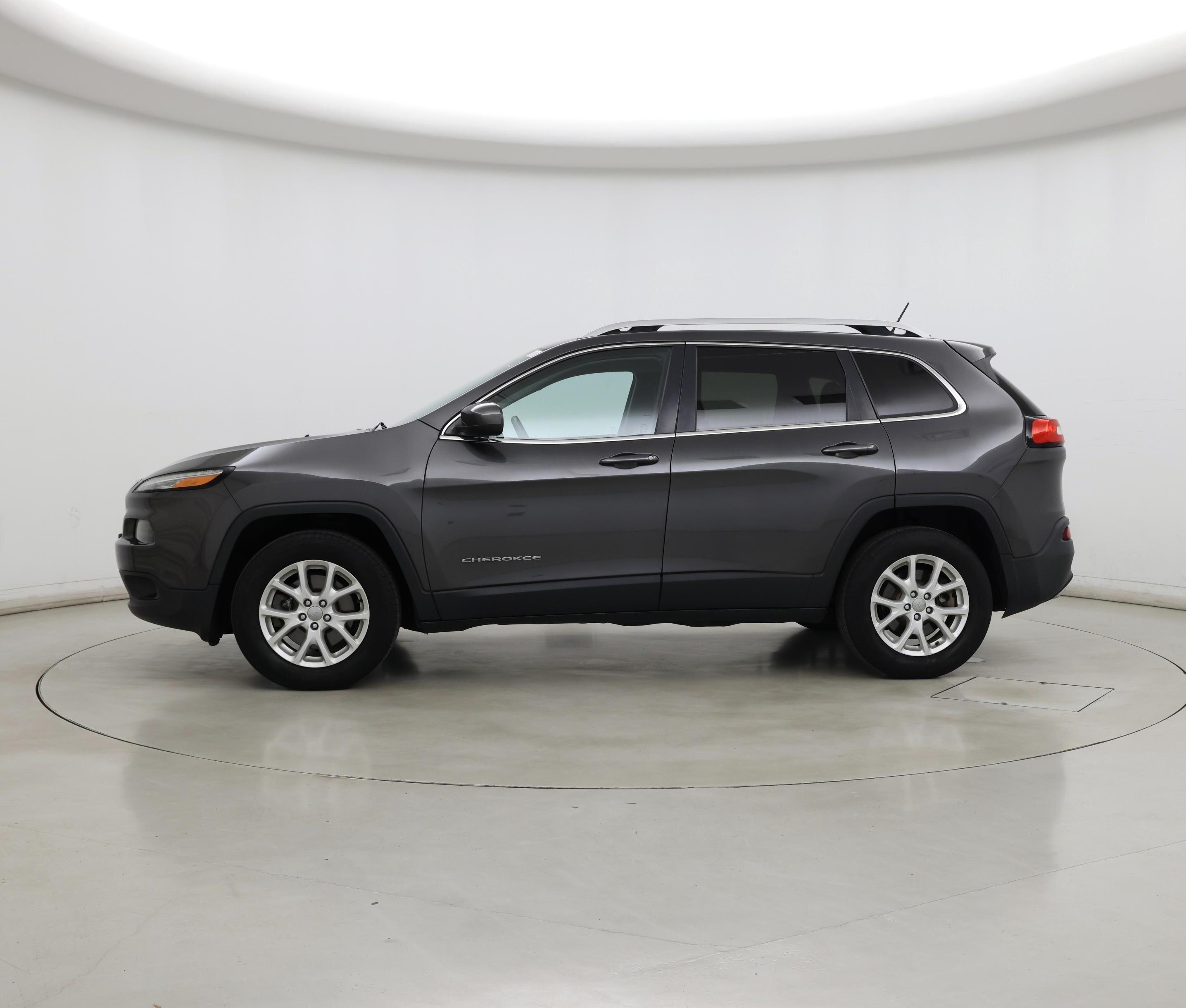Thumbnail: 2016 Jeep Cherokee - 3