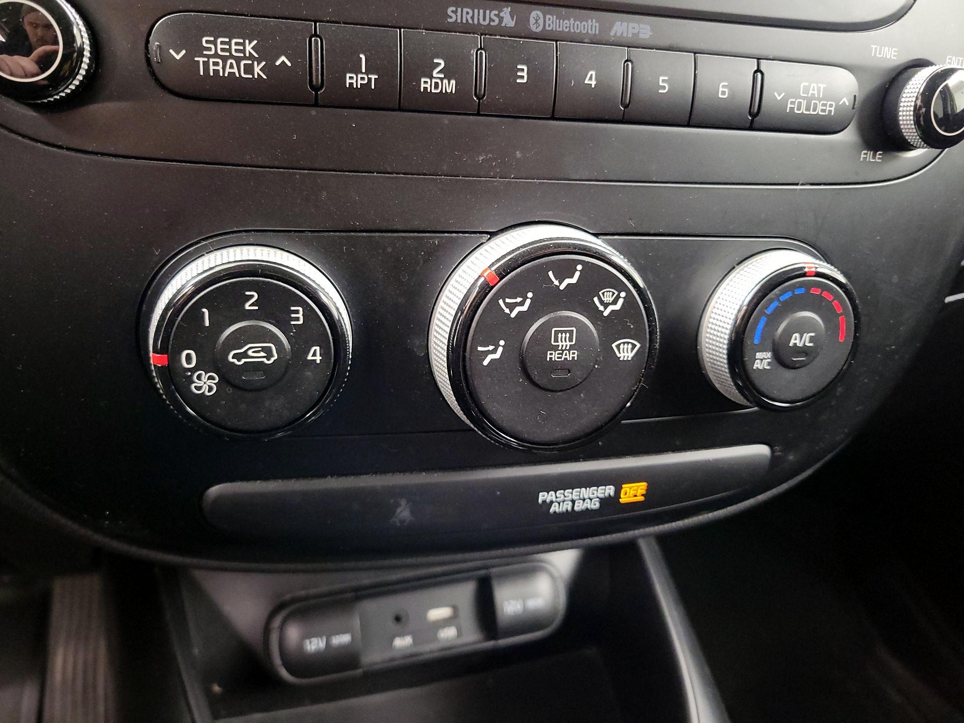 Thumbnail: 2016 Kia Soul - 15