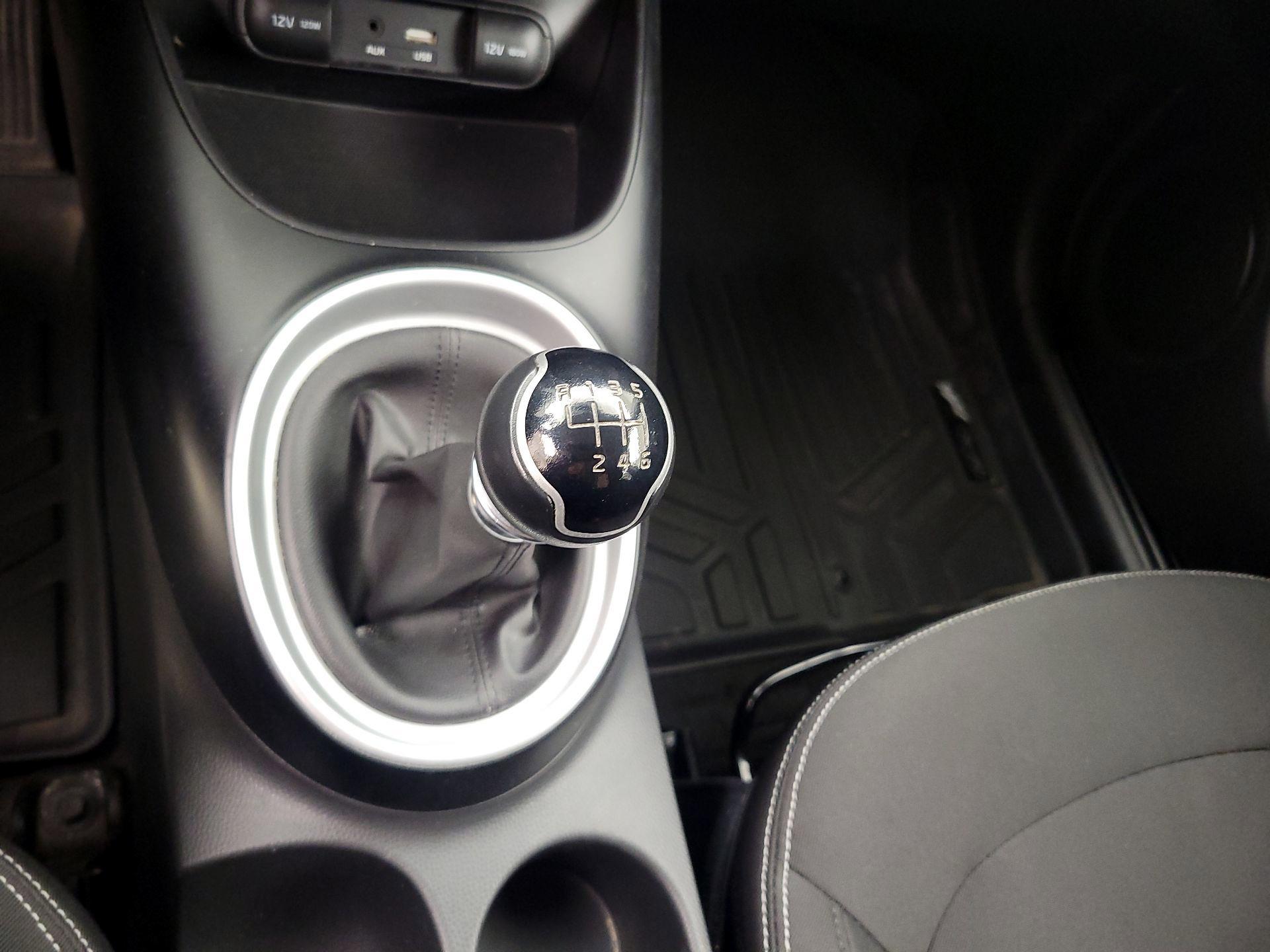 Thumbnail: 2016 Kia Soul - 16