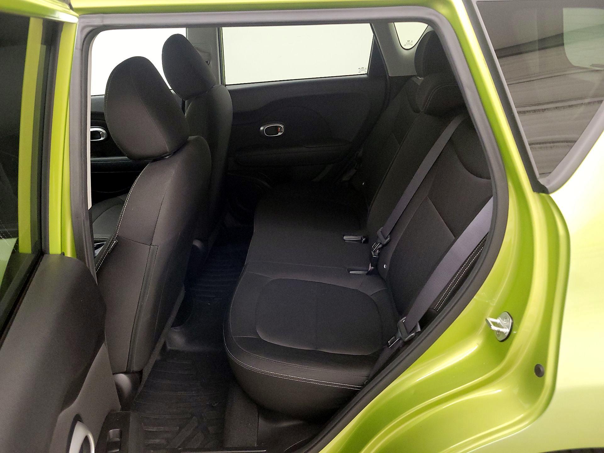 Thumbnail: 2016 Kia Soul - 18