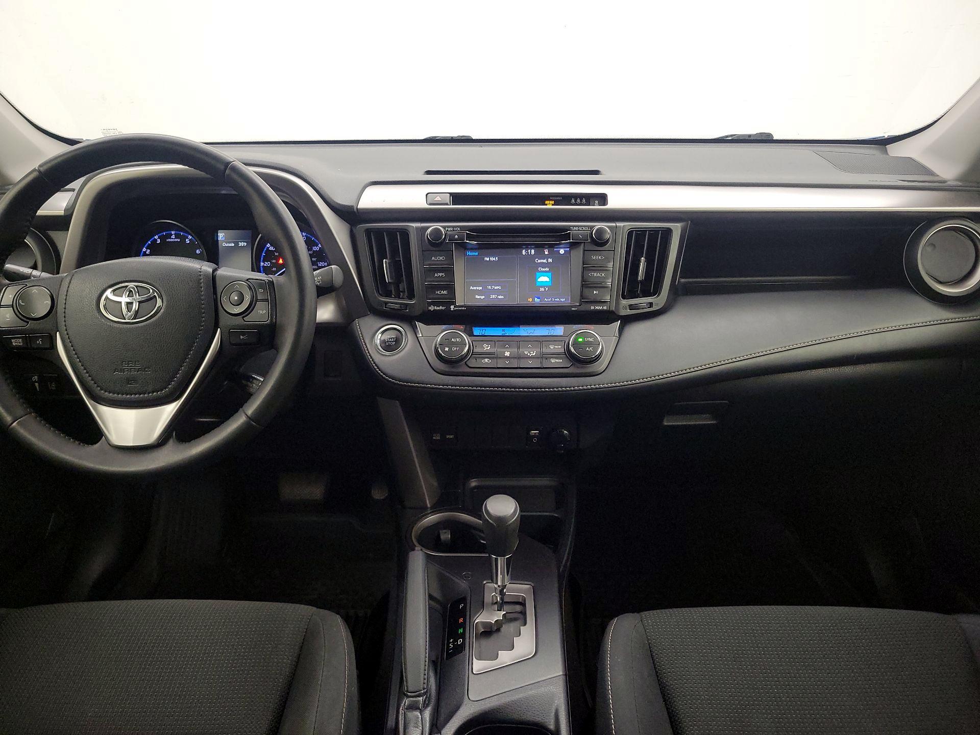 Thumbnail: 2018 Toyota RAV4 - 9