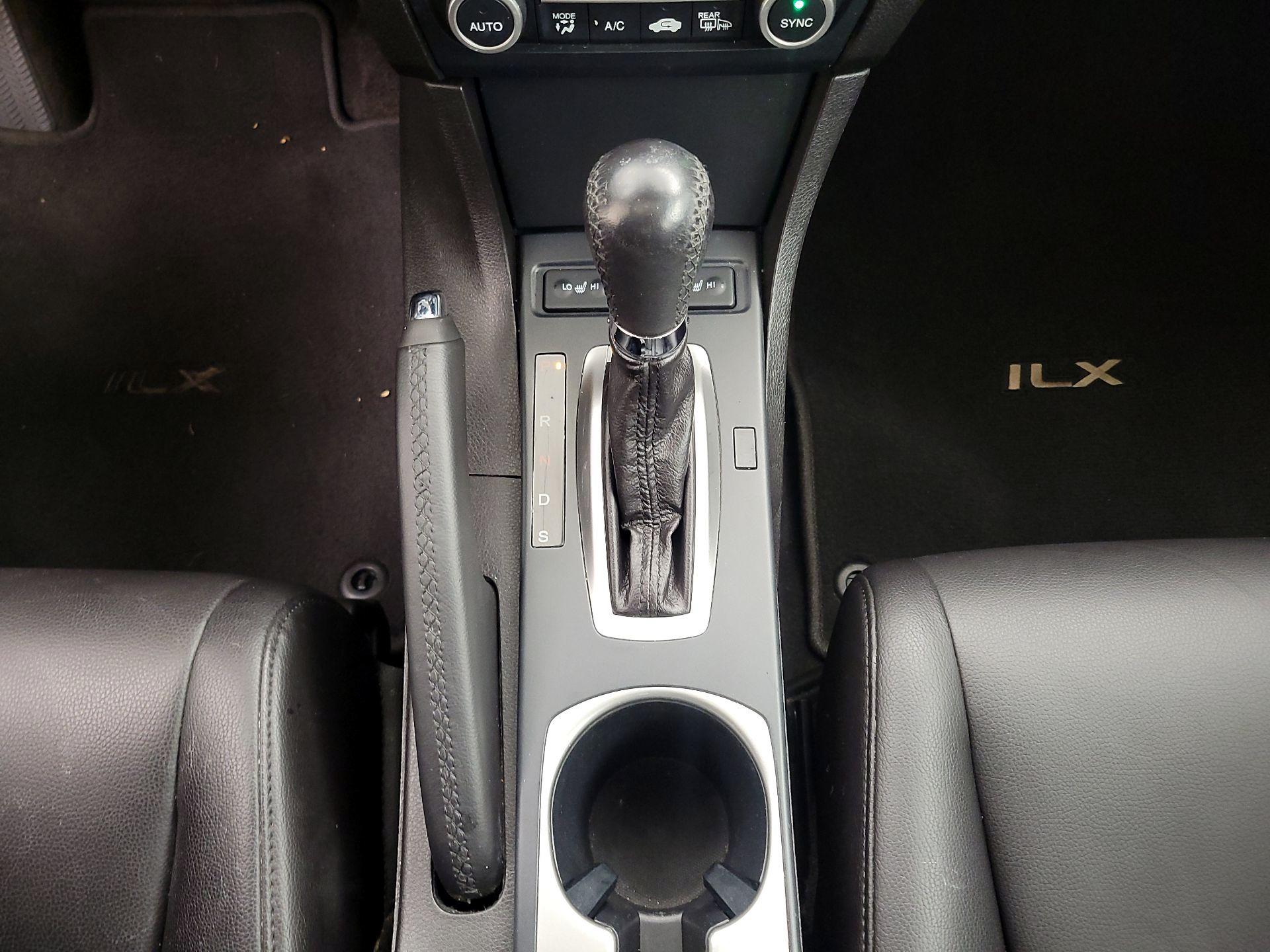 Thumbnail: 2018 Acura ILX - 17