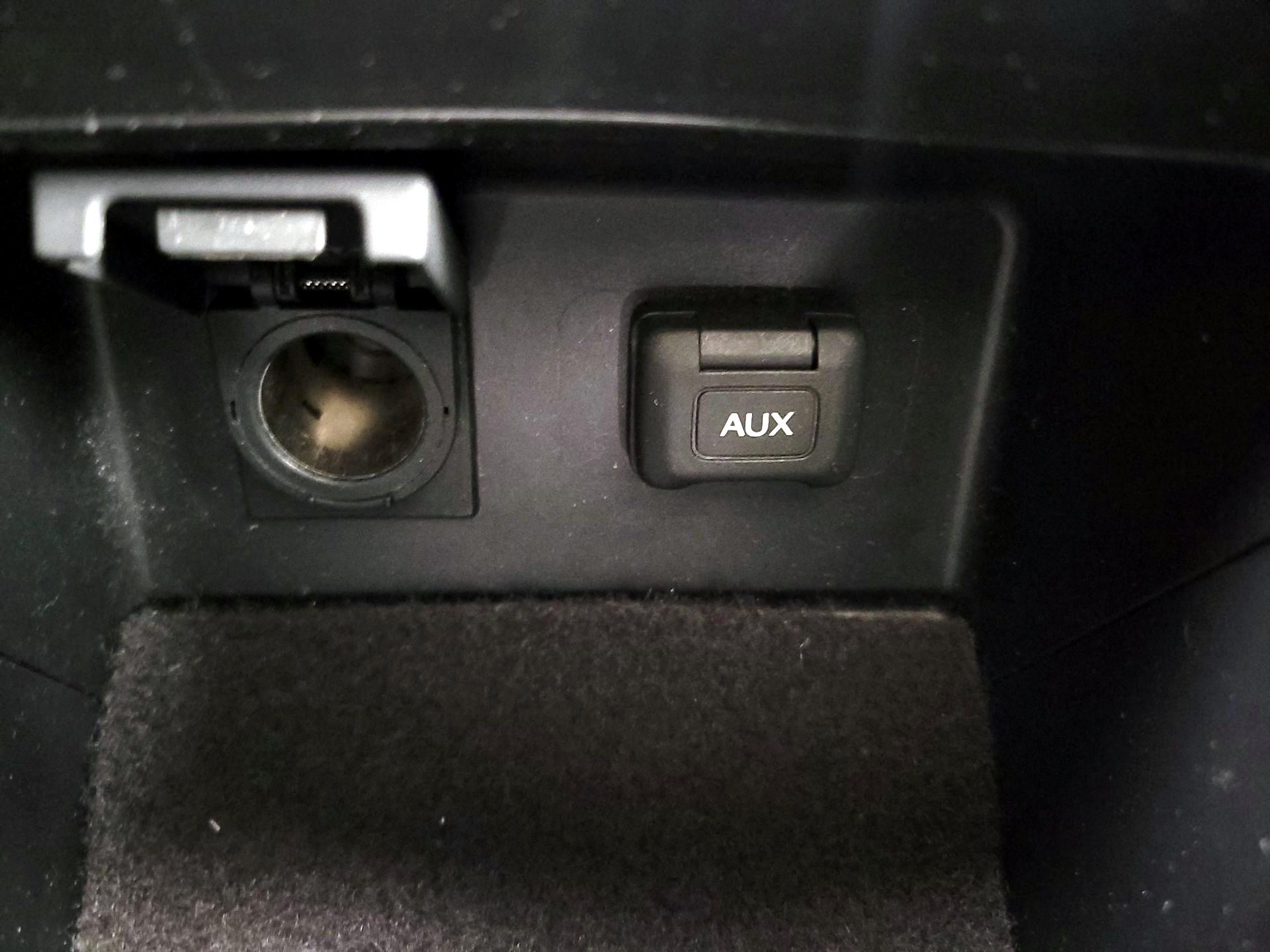 Thumbnail: 2018 Acura ILX - 18