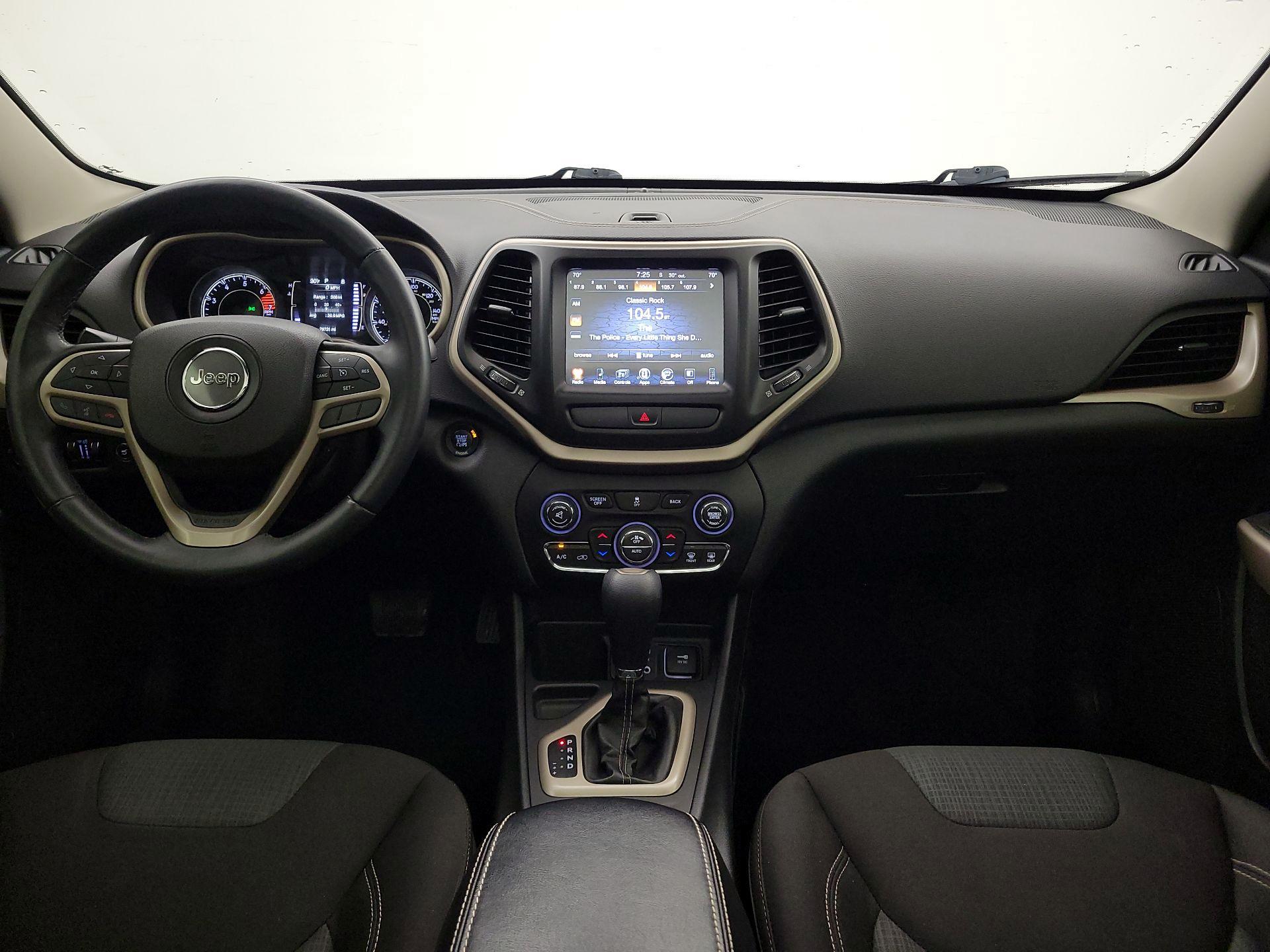 Thumbnail: 2017 Jeep Cherokee - 9