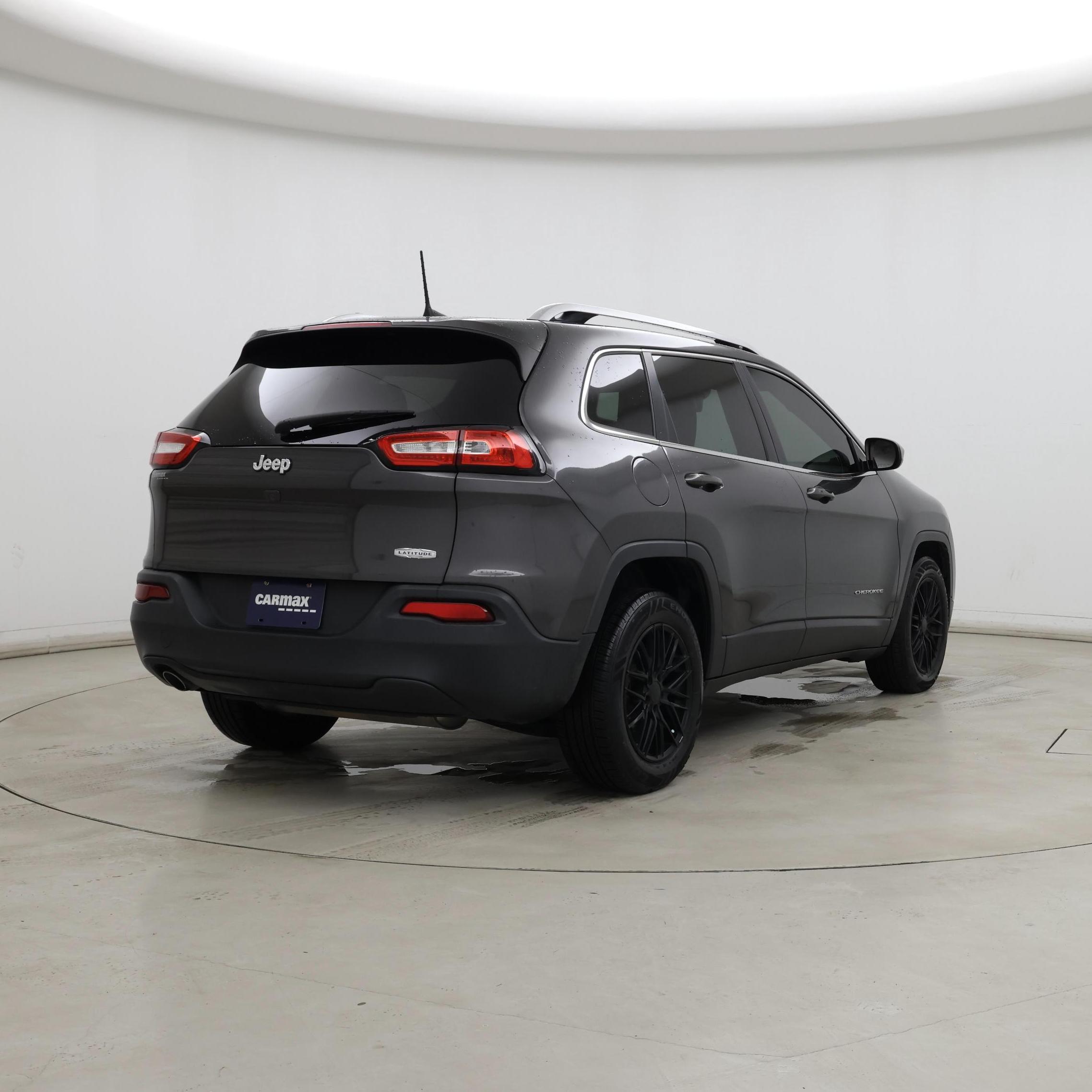 Thumbnail: 2017 Jeep Cherokee - 8