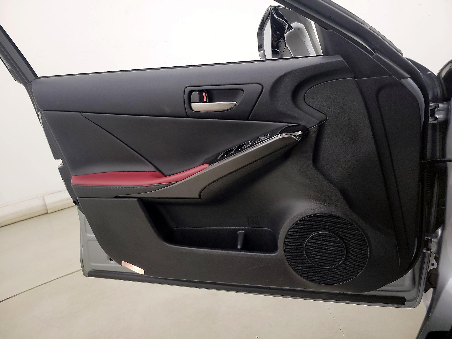 Thumbnail: 2025 Lexus IS - 12