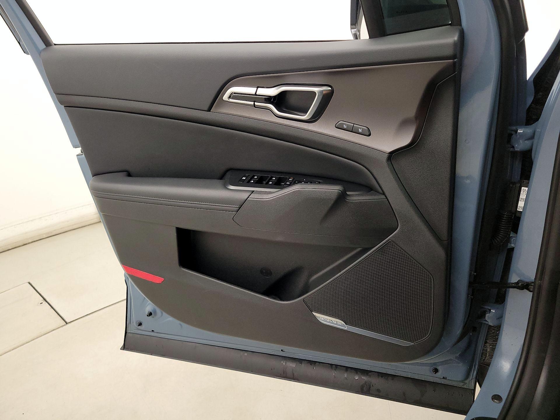 Thumbnail: 2026 Kia Sportage - 12