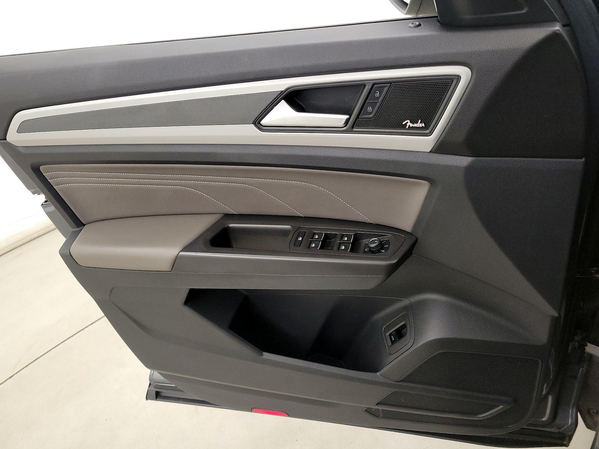 Thumbnail: 2022 Volkswagen Atlas - 12