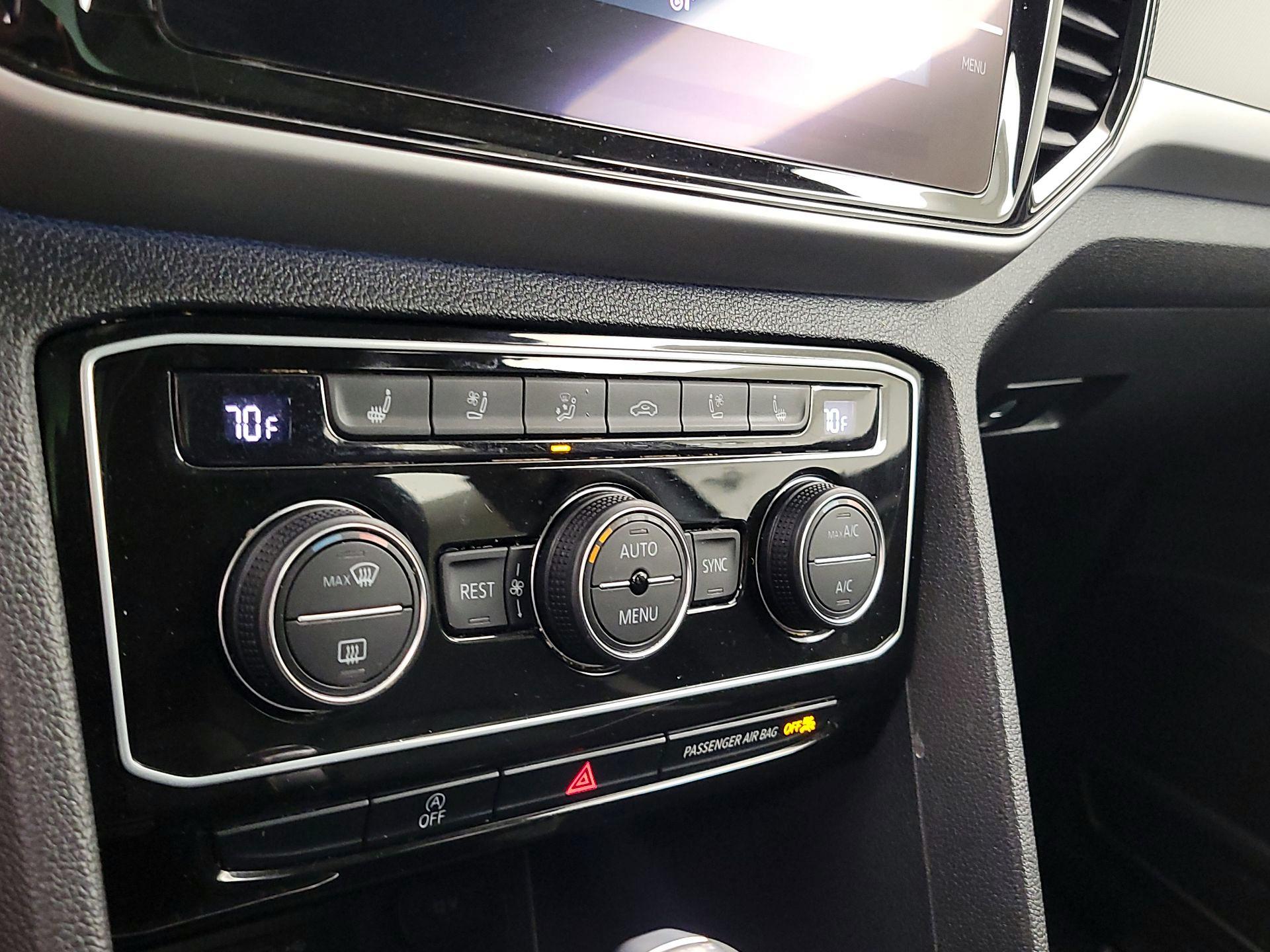 Thumbnail: 2022 Volkswagen Atlas - 17