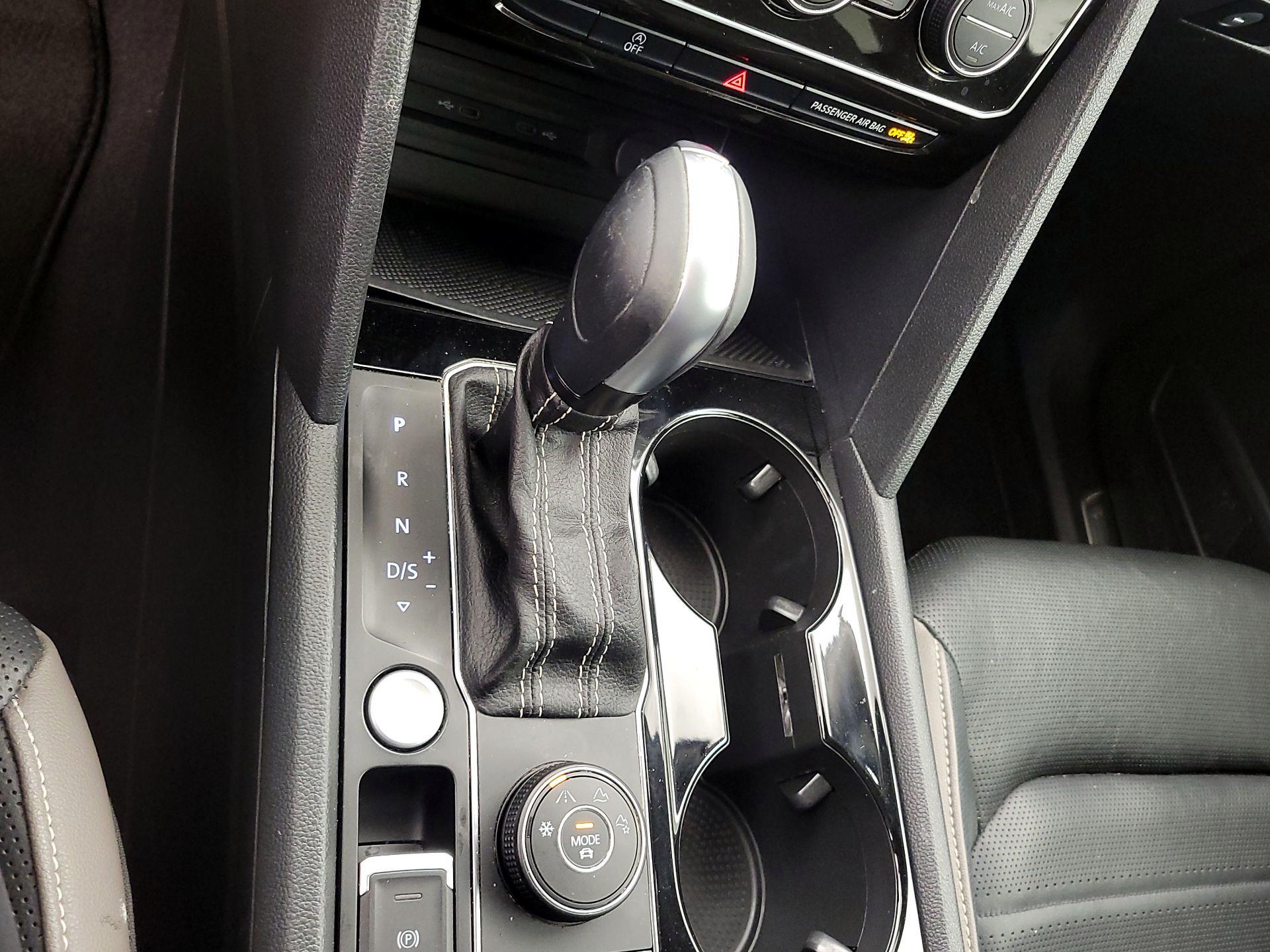 Thumbnail: 2022 Volkswagen Atlas - 18