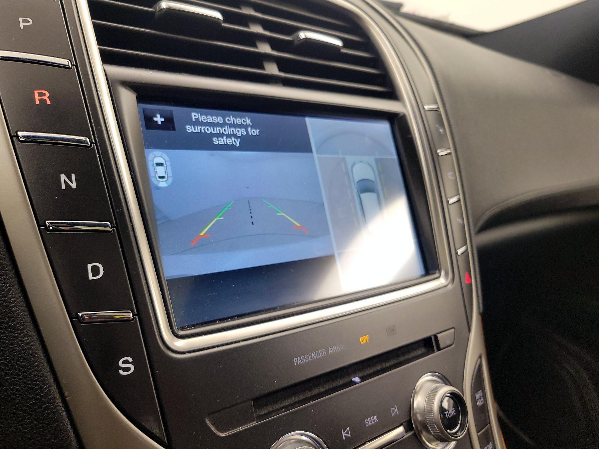 Thumbnail: 2016 Lincoln MKX - 15