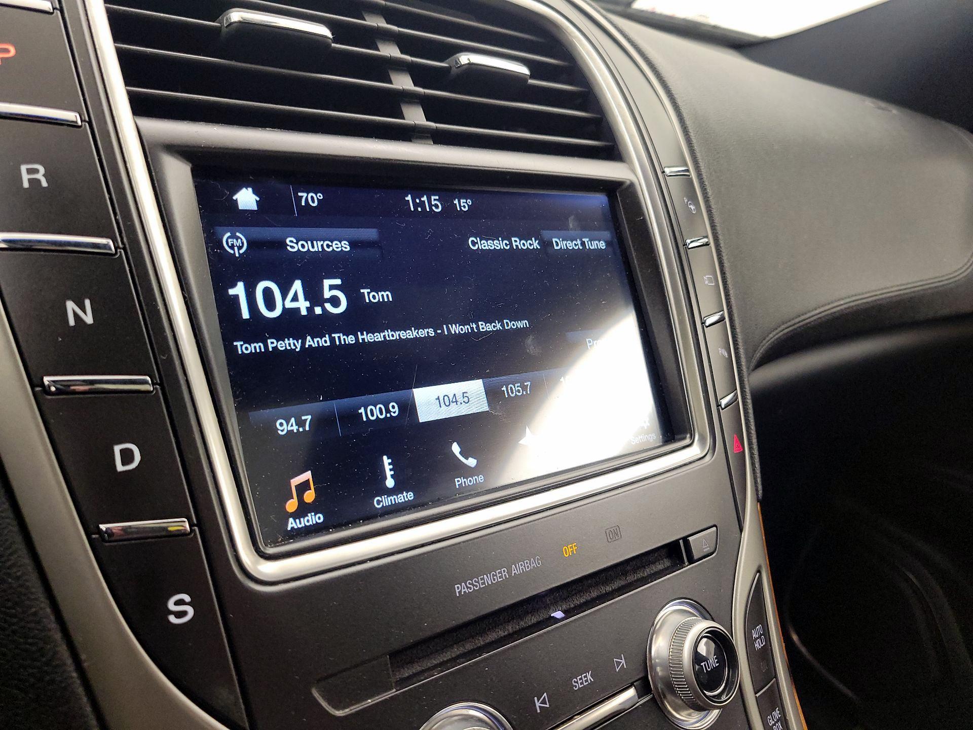 Thumbnail: 2016 Lincoln MKX - 16