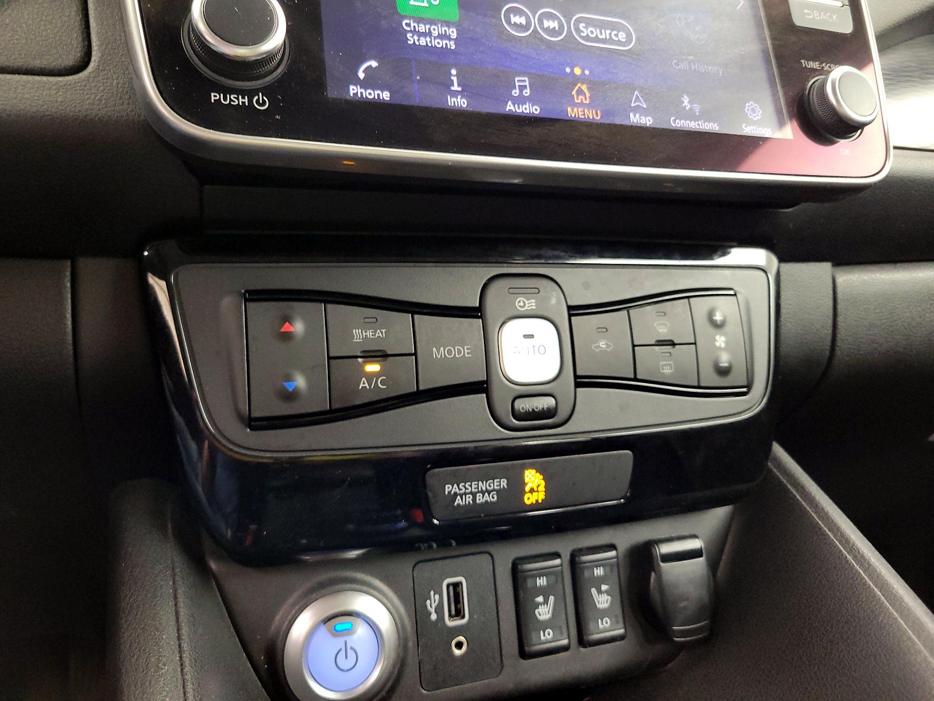 Thumbnail: 2019 Nissan Leaf - 17