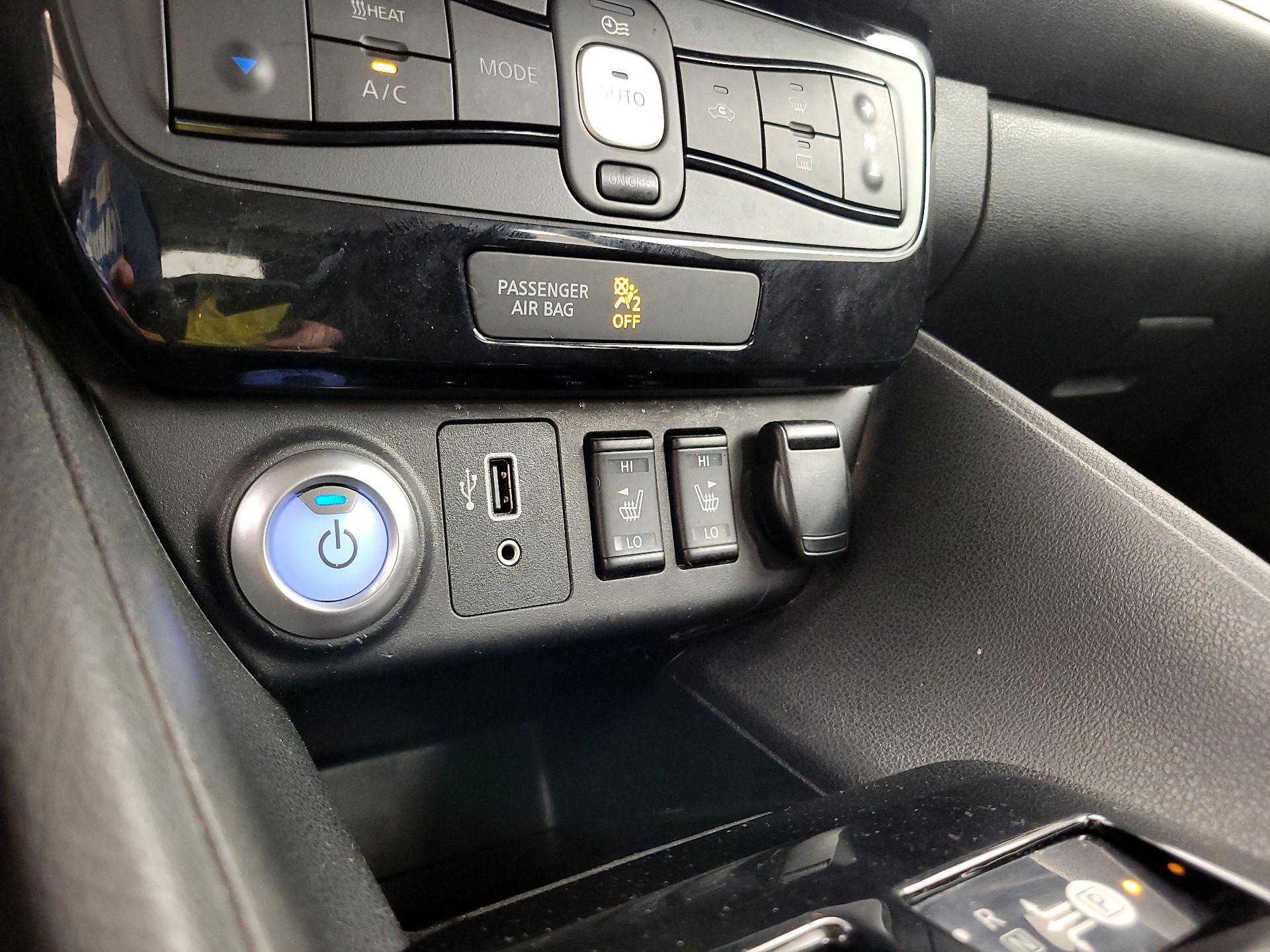 Thumbnail: 2019 Nissan Leaf - 19