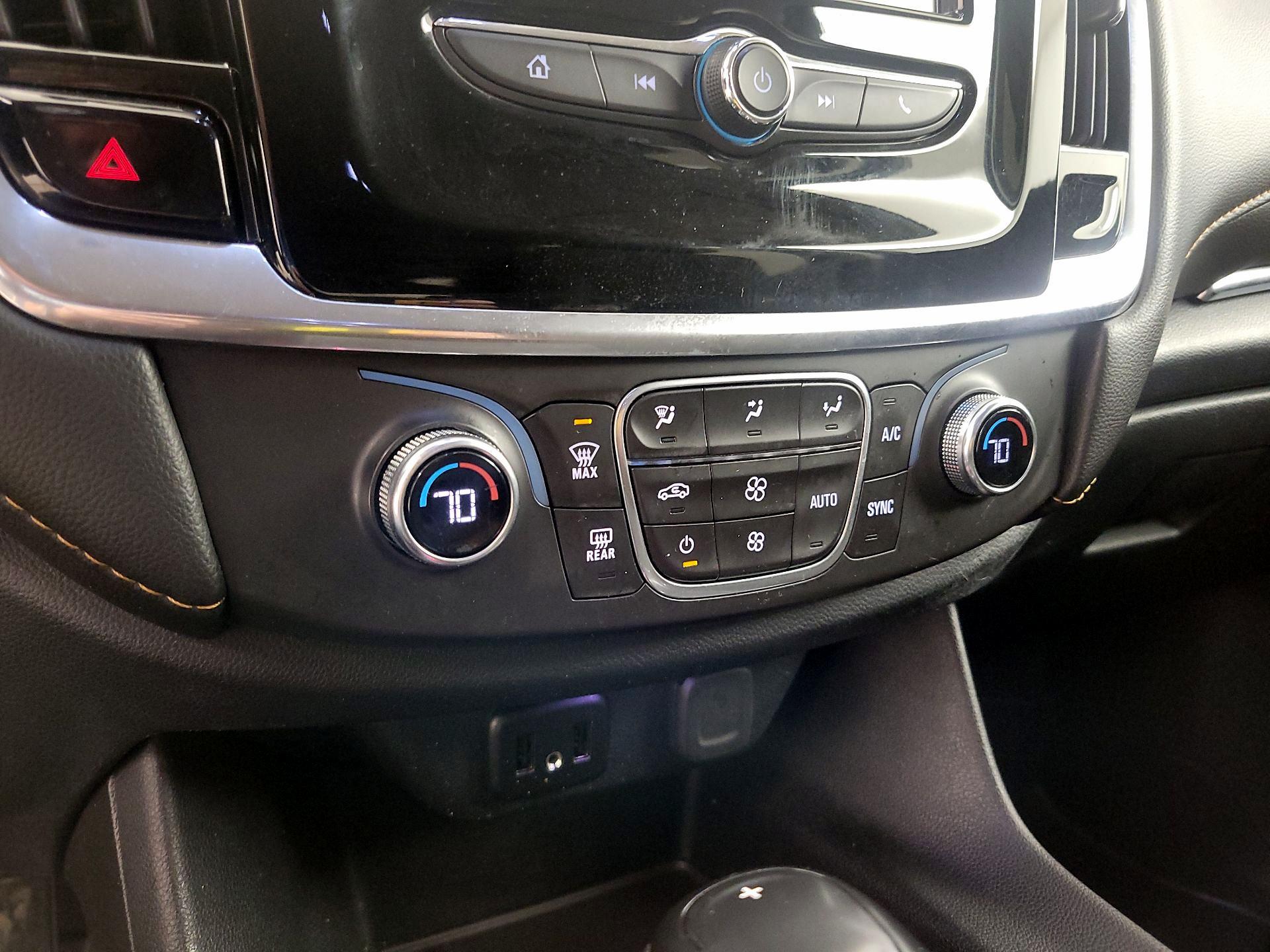 Thumbnail: 2019 Chevrolet Traverse - 16