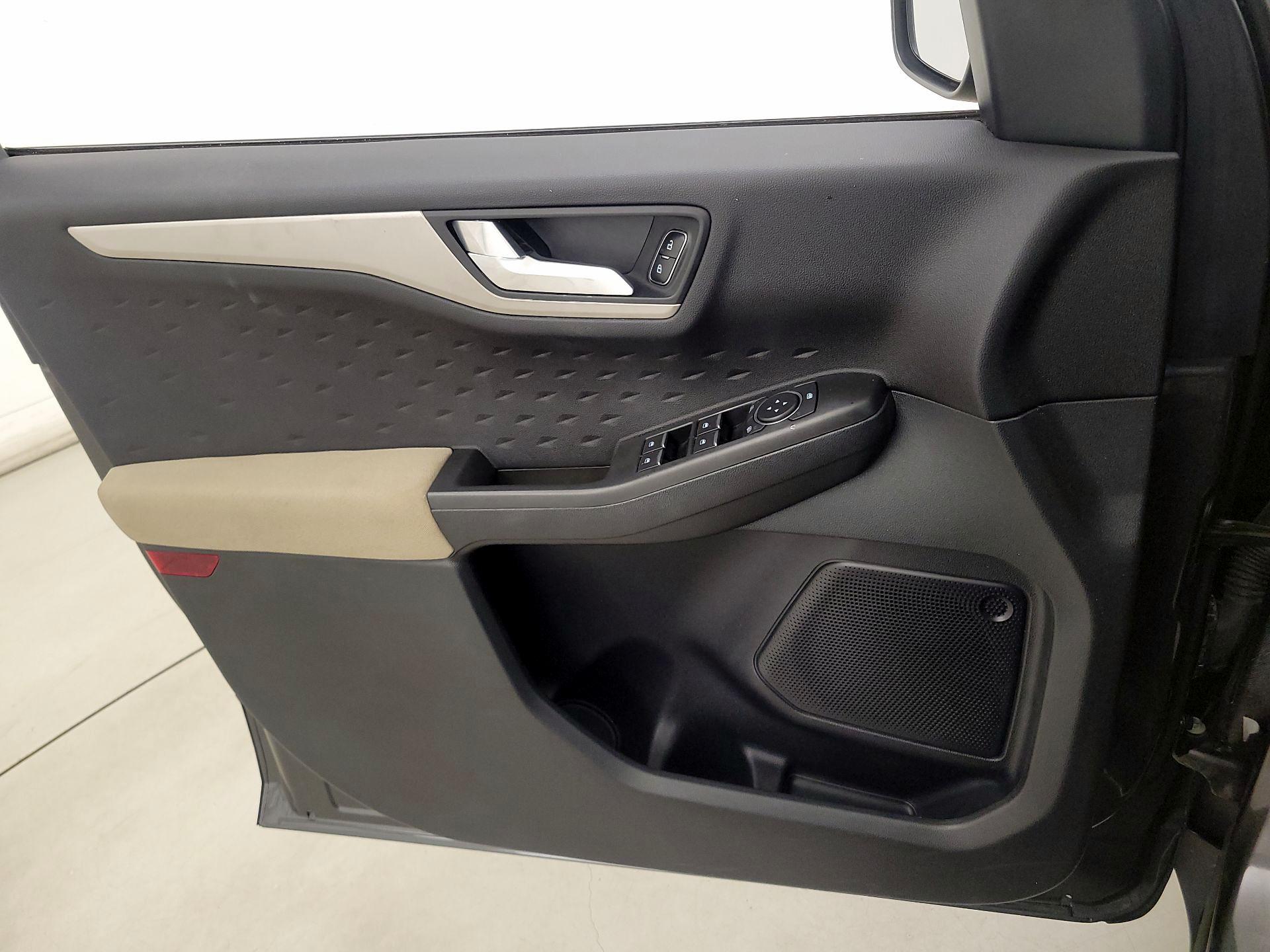 Thumbnail: 2020 Ford Escape - 12