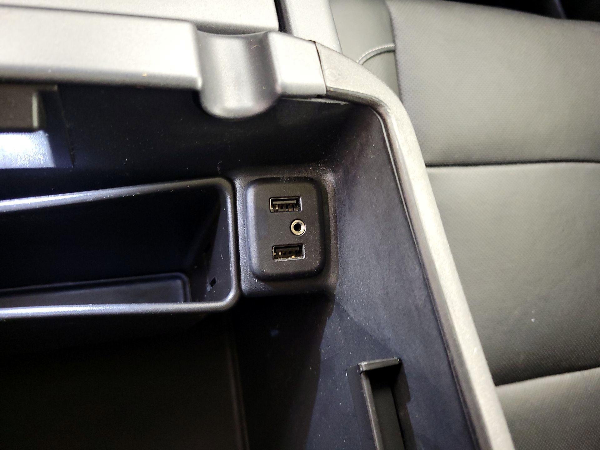 Thumbnail: 2018 Chevrolet Silverado 1500 - 19