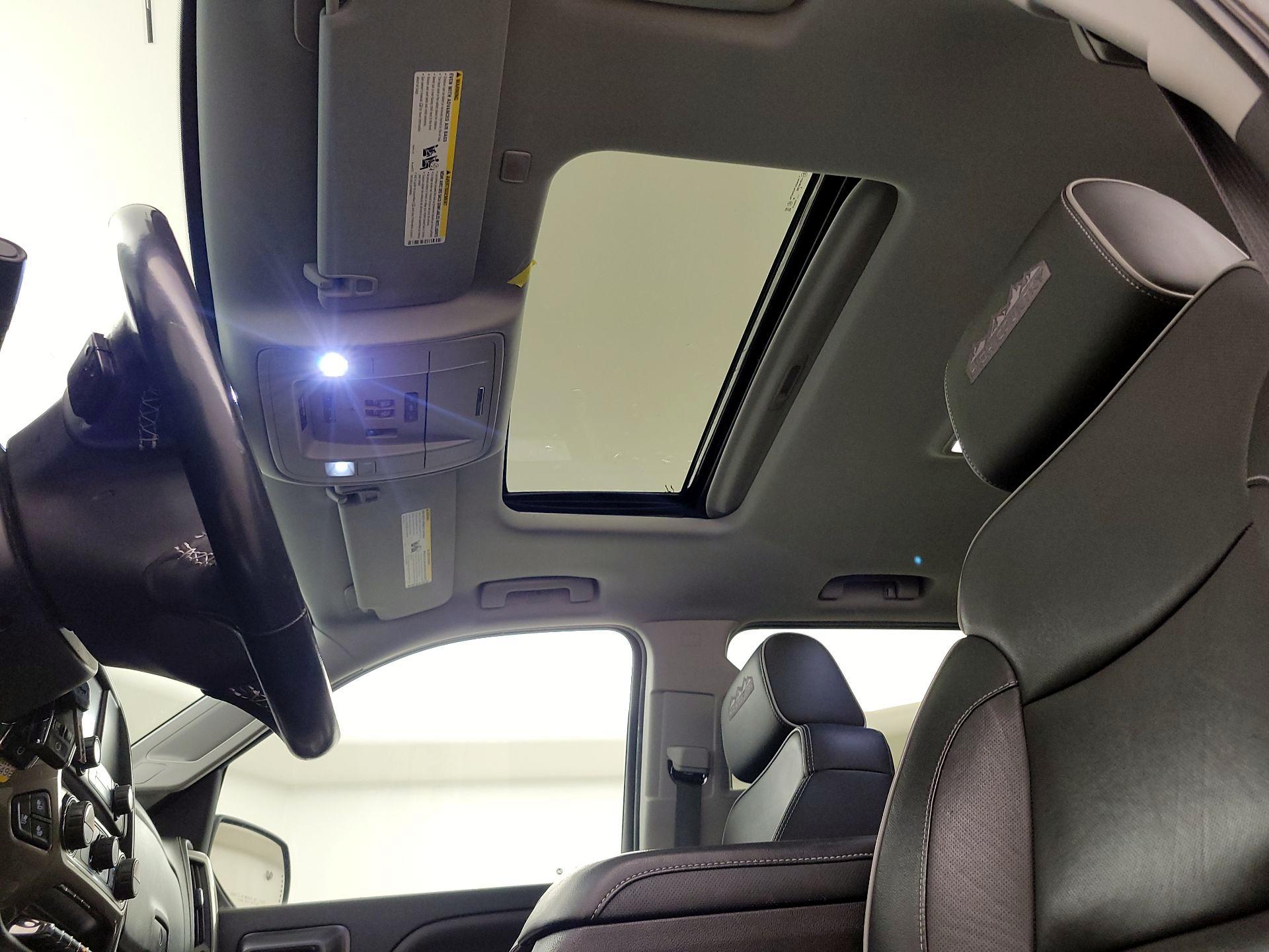 Thumbnail: 2018 Chevrolet Silverado 1500 - 20