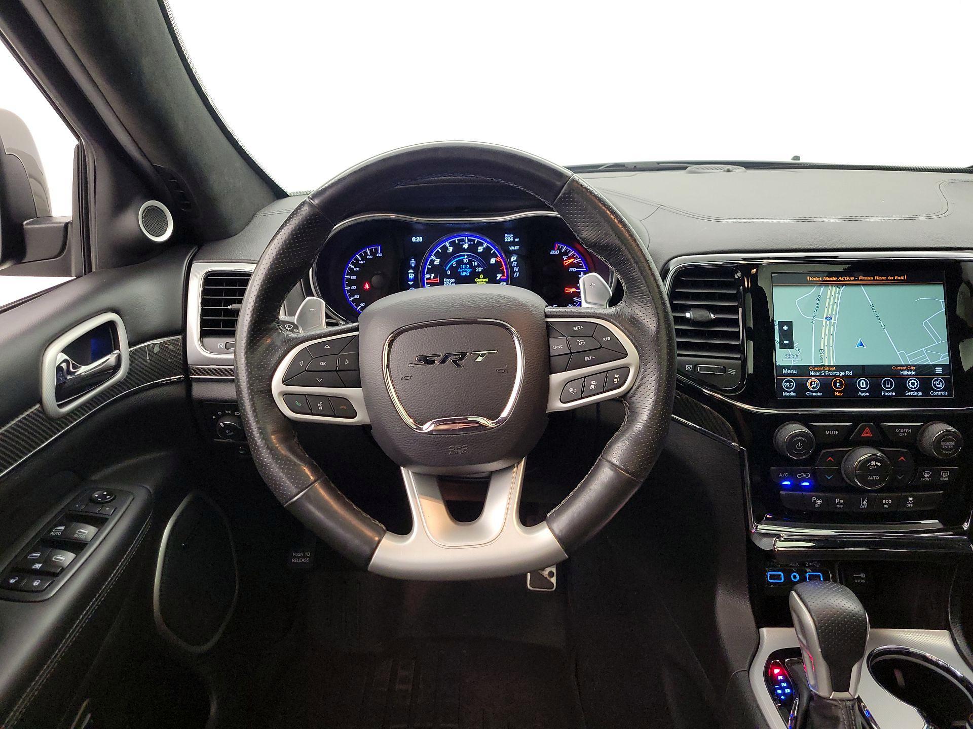 Thumbnail: 2020 Jeep Grand Cherokee - 10