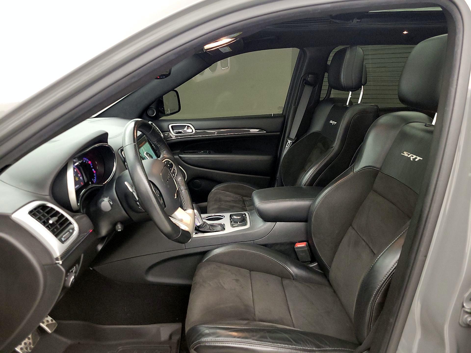 Thumbnail: 2020 Jeep Grand Cherokee - 11