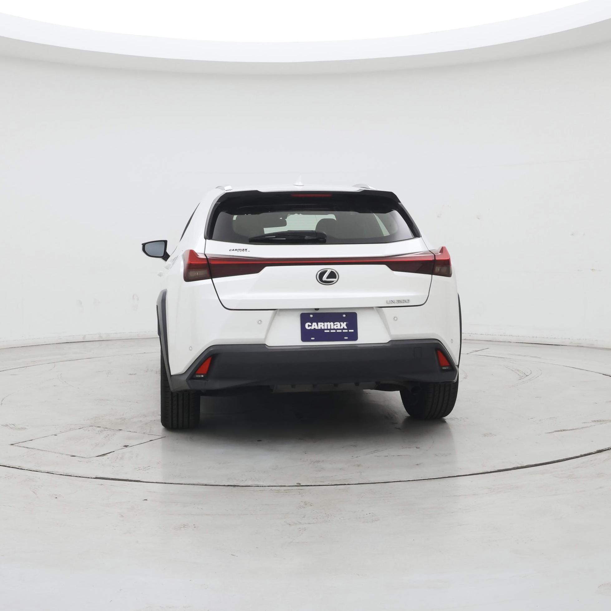 Thumbnail: 2021 Lexus UX - 6