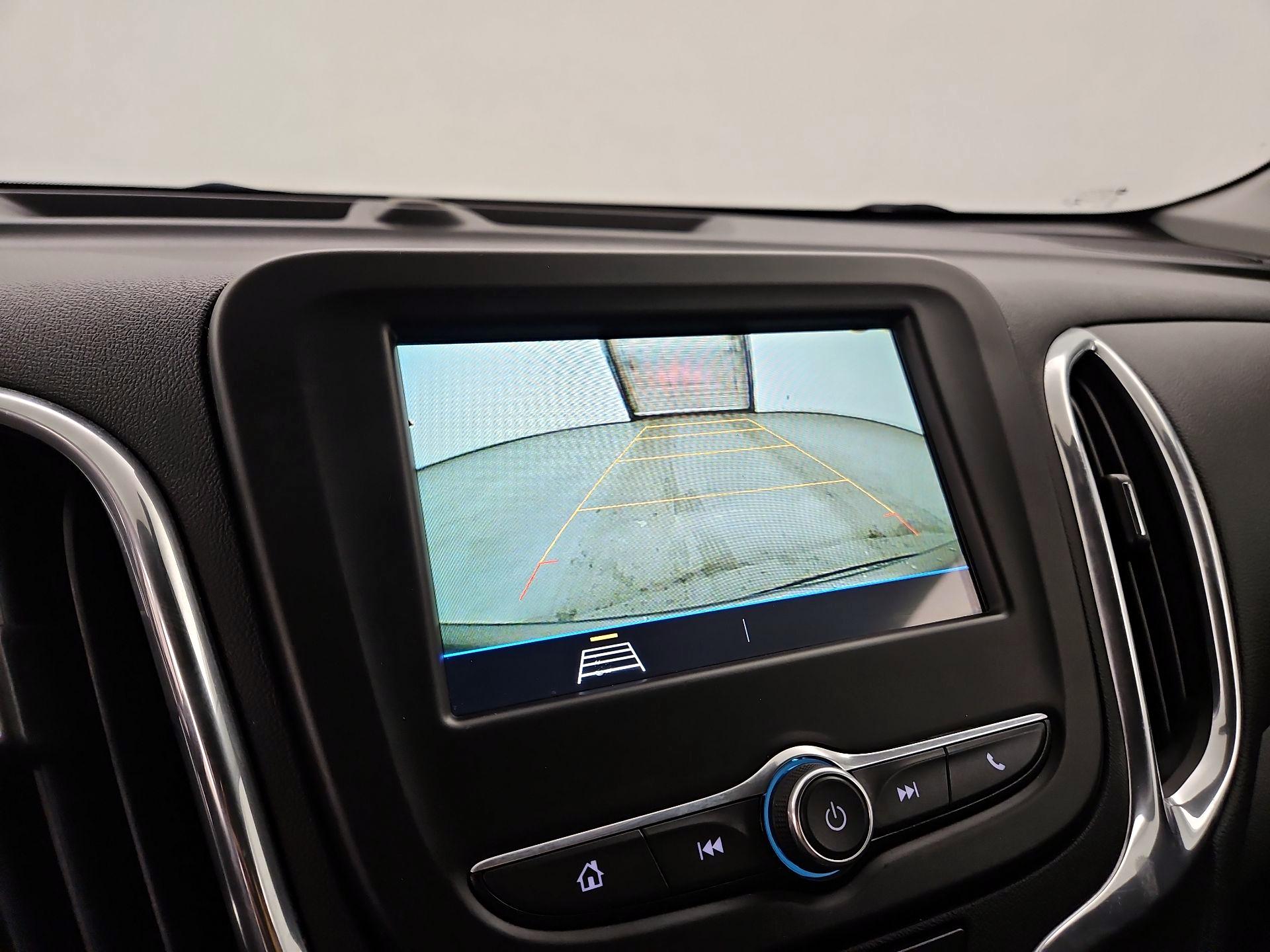 Thumbnail: 2019 Chevrolet Equinox - 14