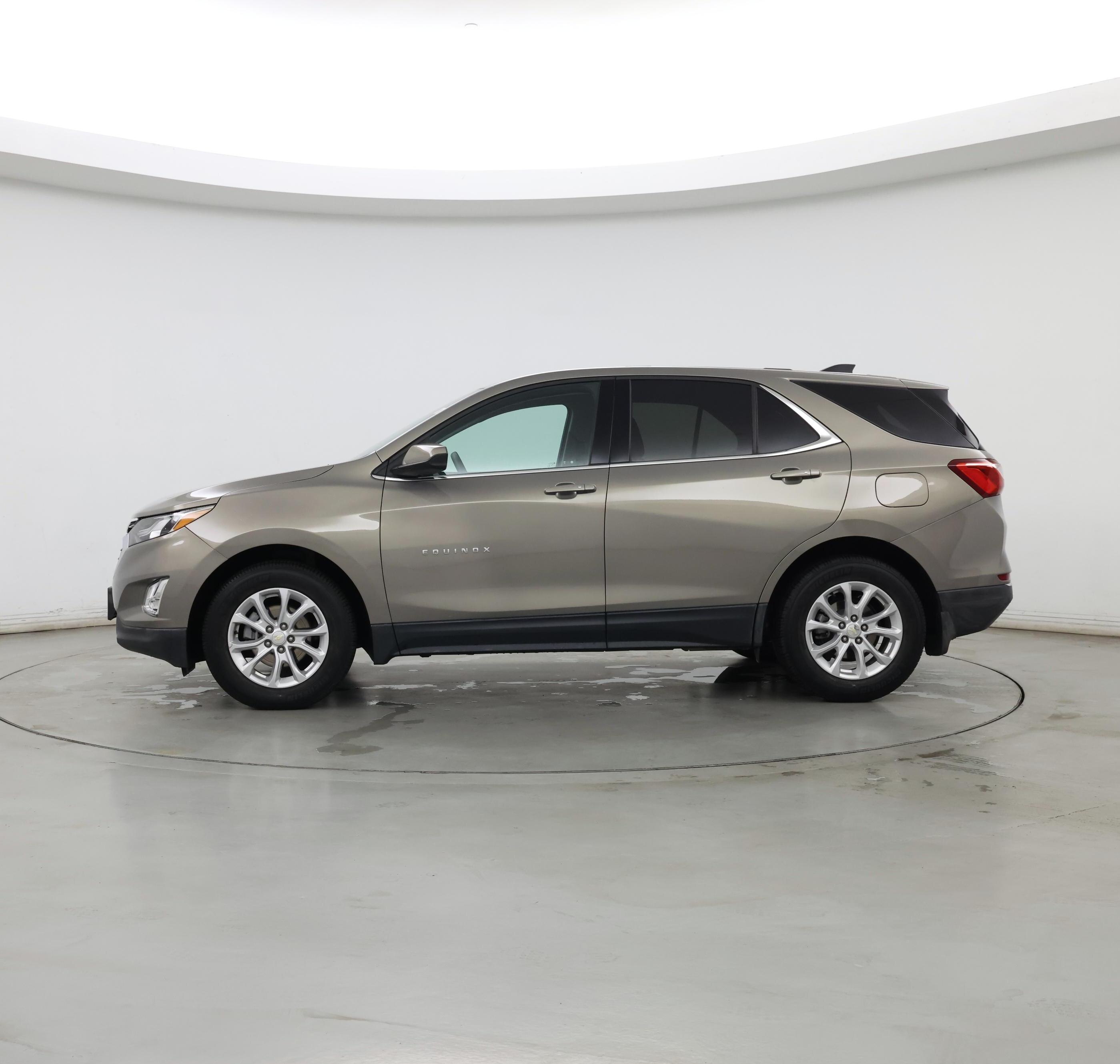 Thumbnail: 2019 Chevrolet Equinox - 3