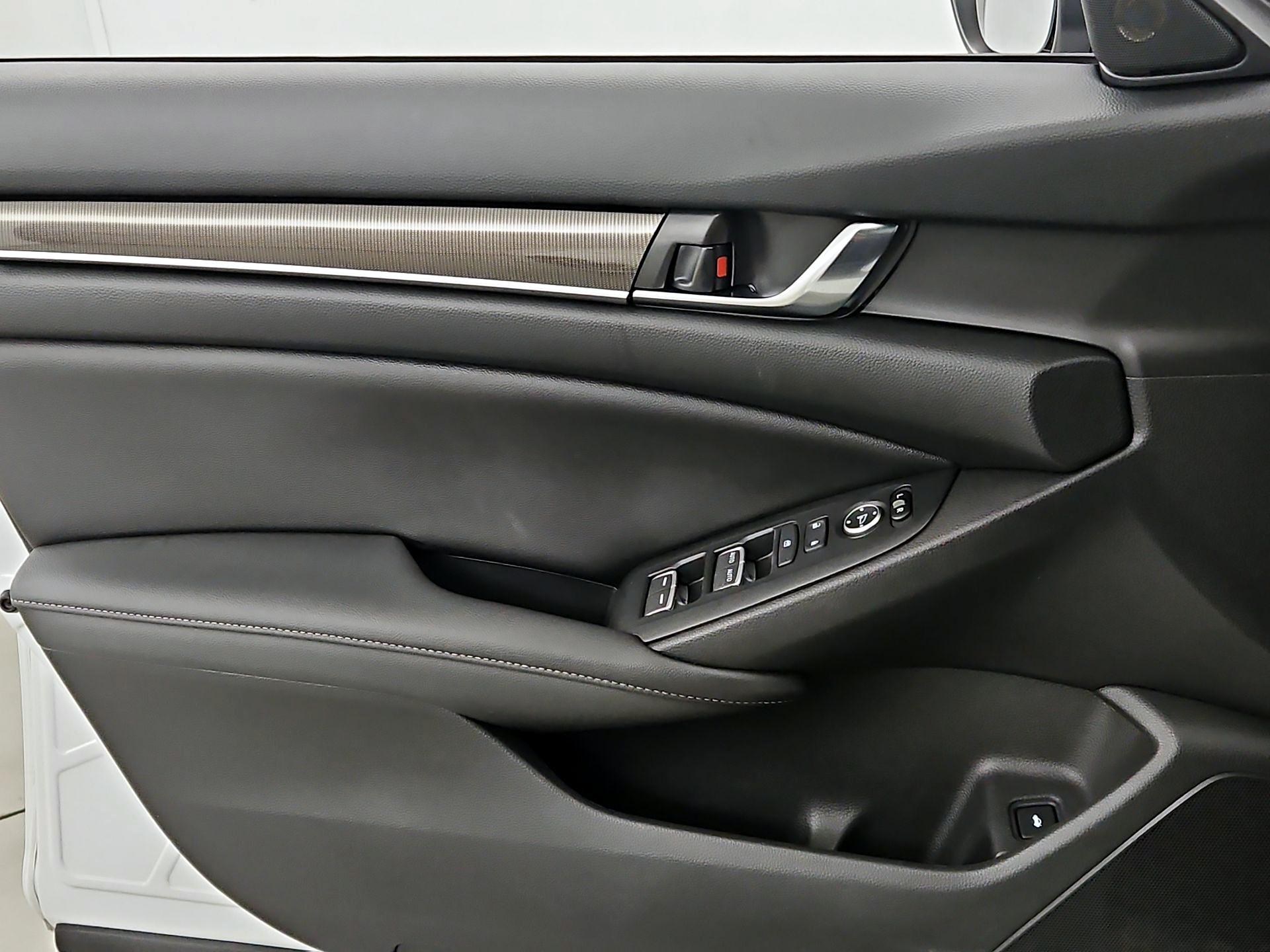 Thumbnail: 2019 Honda Accord - 12