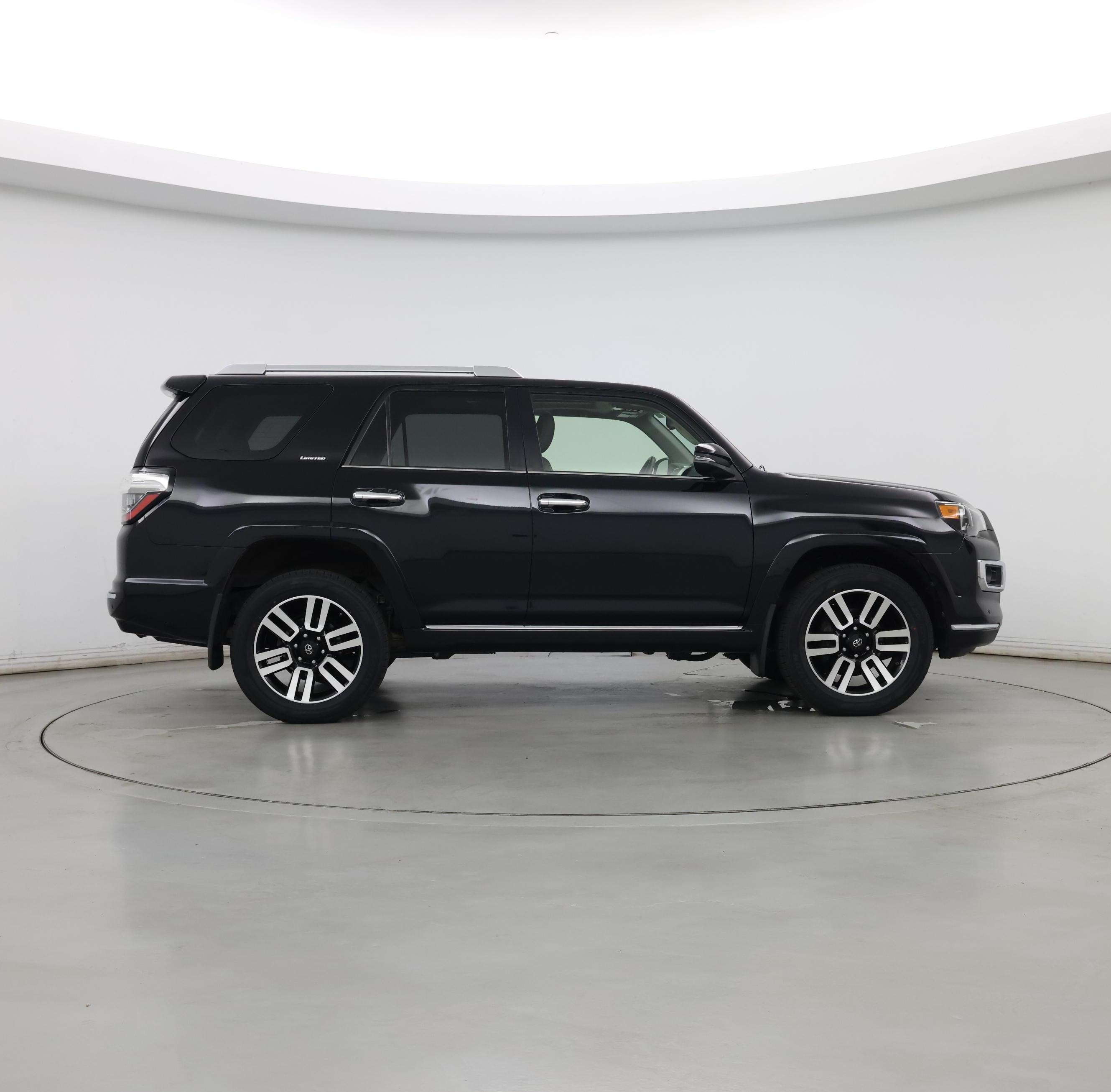 Thumbnail: 2021 Toyota 4Runner - 7