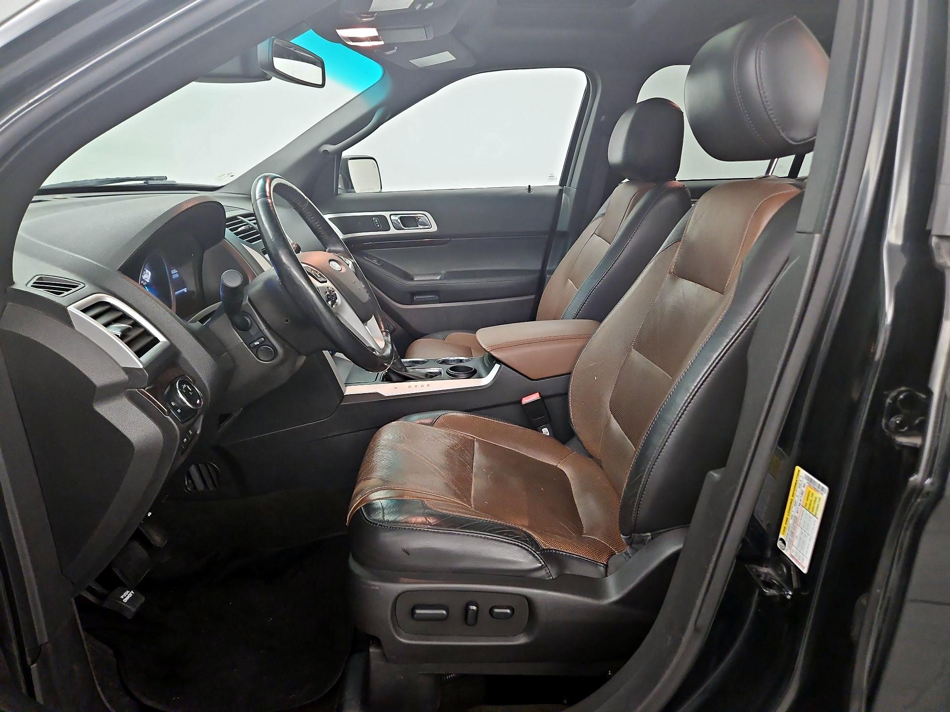 Thumbnail: 2014 Ford Explorer - 11