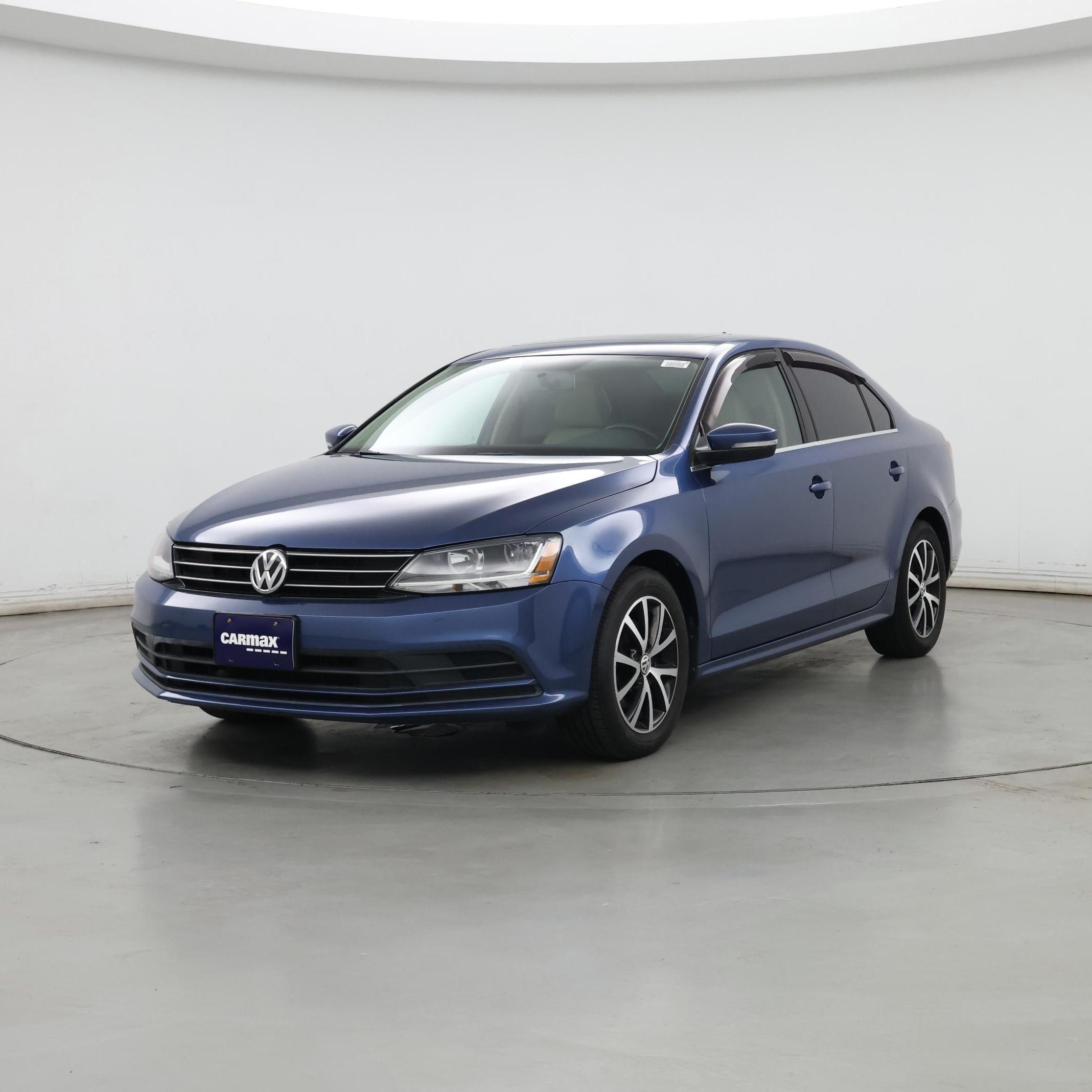 Thumbnail: 2017 Volkswagen Jetta - 4